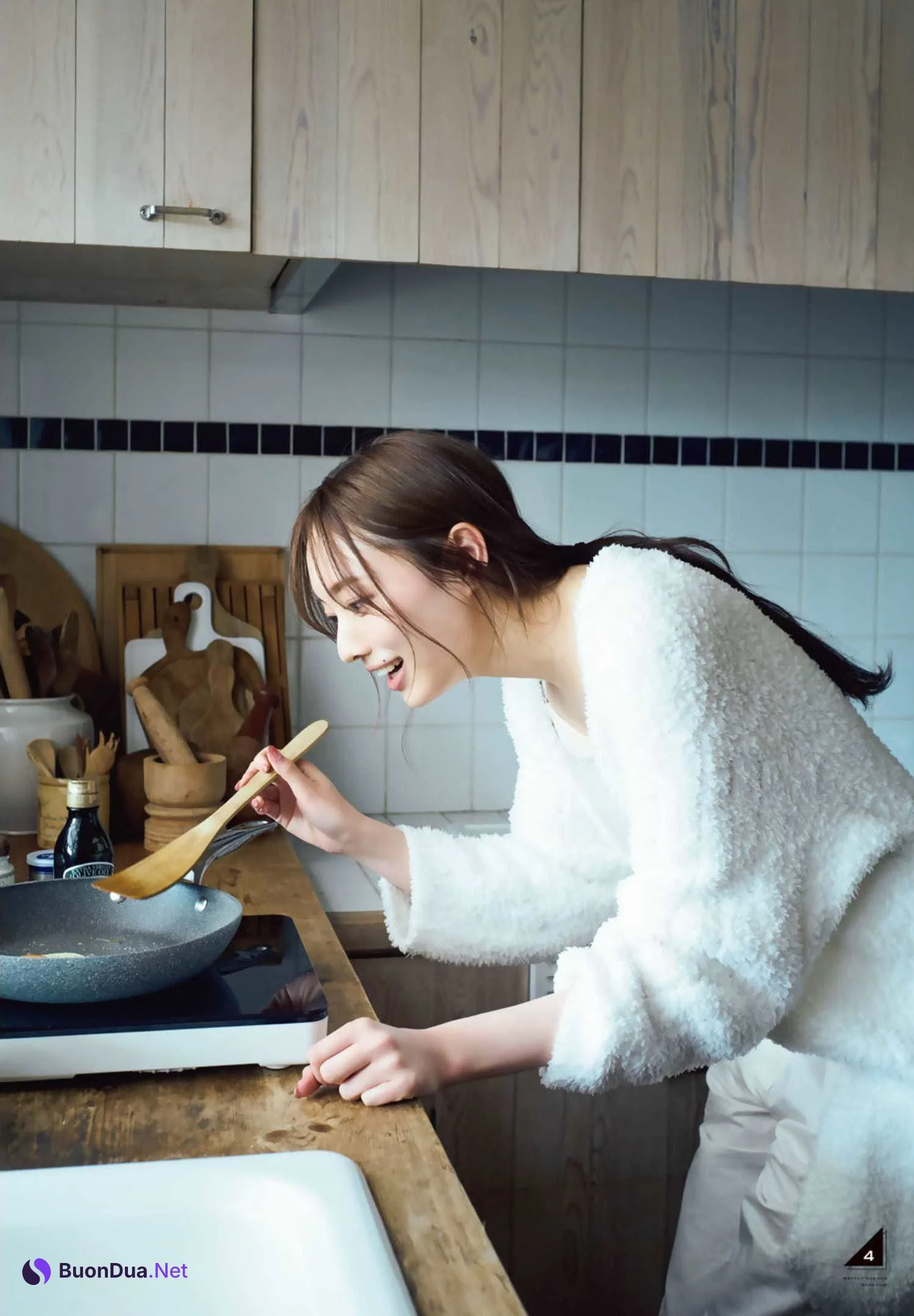 Minami Tanaka 田中みな実, Ginger Magazine 2022.01 - Photo 6