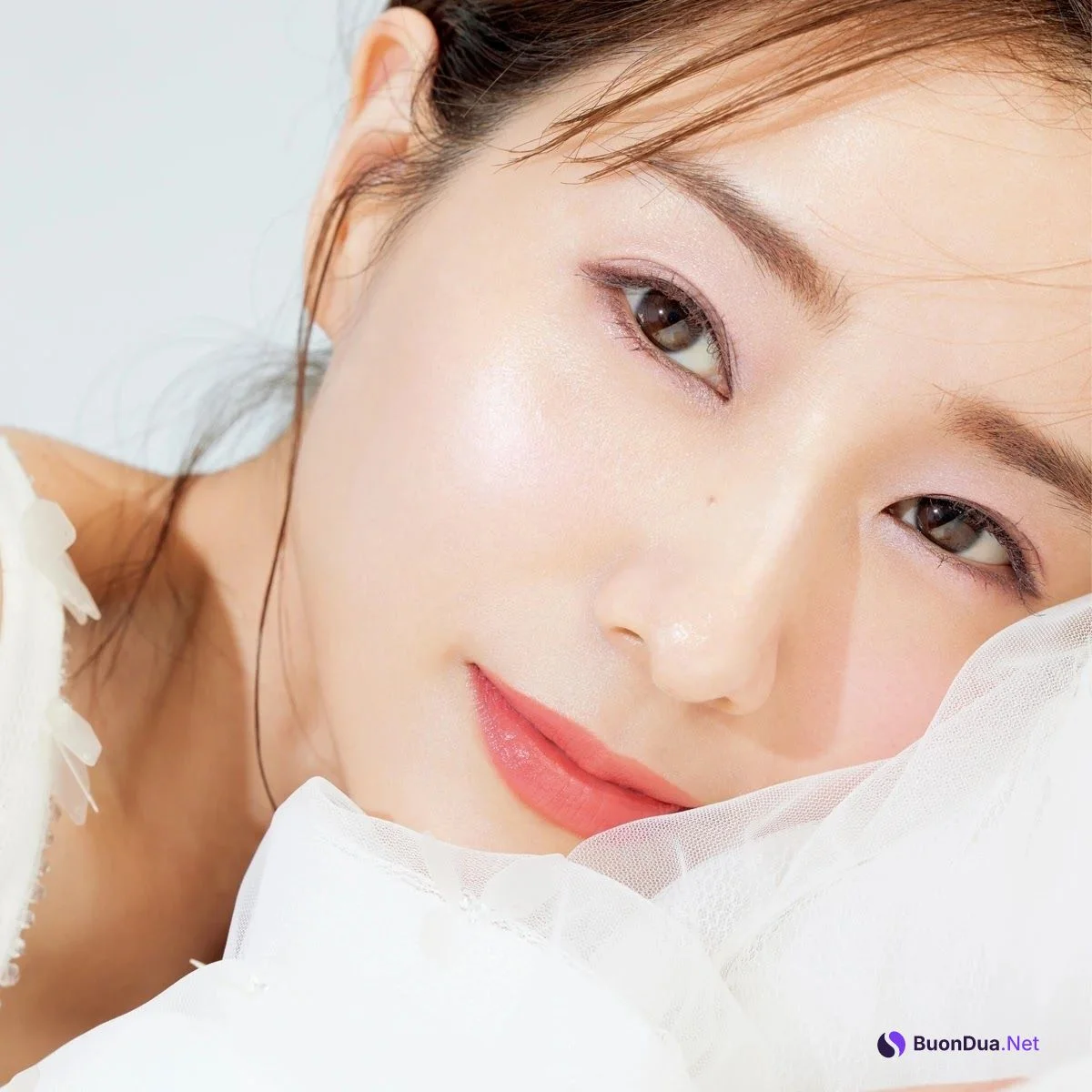 Minami Tanaka 田中みな実, MAQUIA マキア Magazine 2022.04 - Photo 11