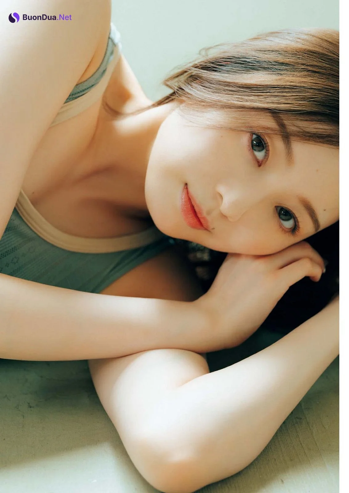 Minami Umezawa 梅澤美波, Big Comic Spirits 2023 No.39 (ビッグコミックスピリッツ 2023年39号) - Photo 6