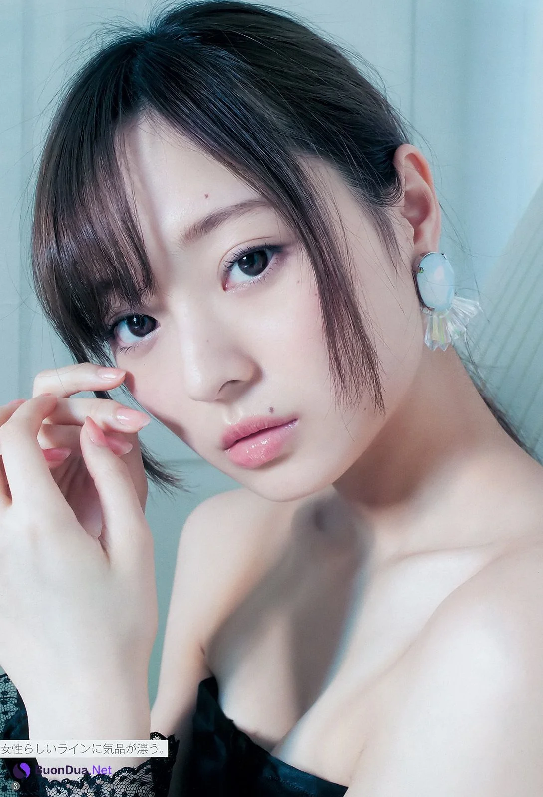 Minami Umezawa 梅澤美波, Young Jump 2019 No.21-22 (ヤングジャンプ 2019年21-22号) - Photo 3