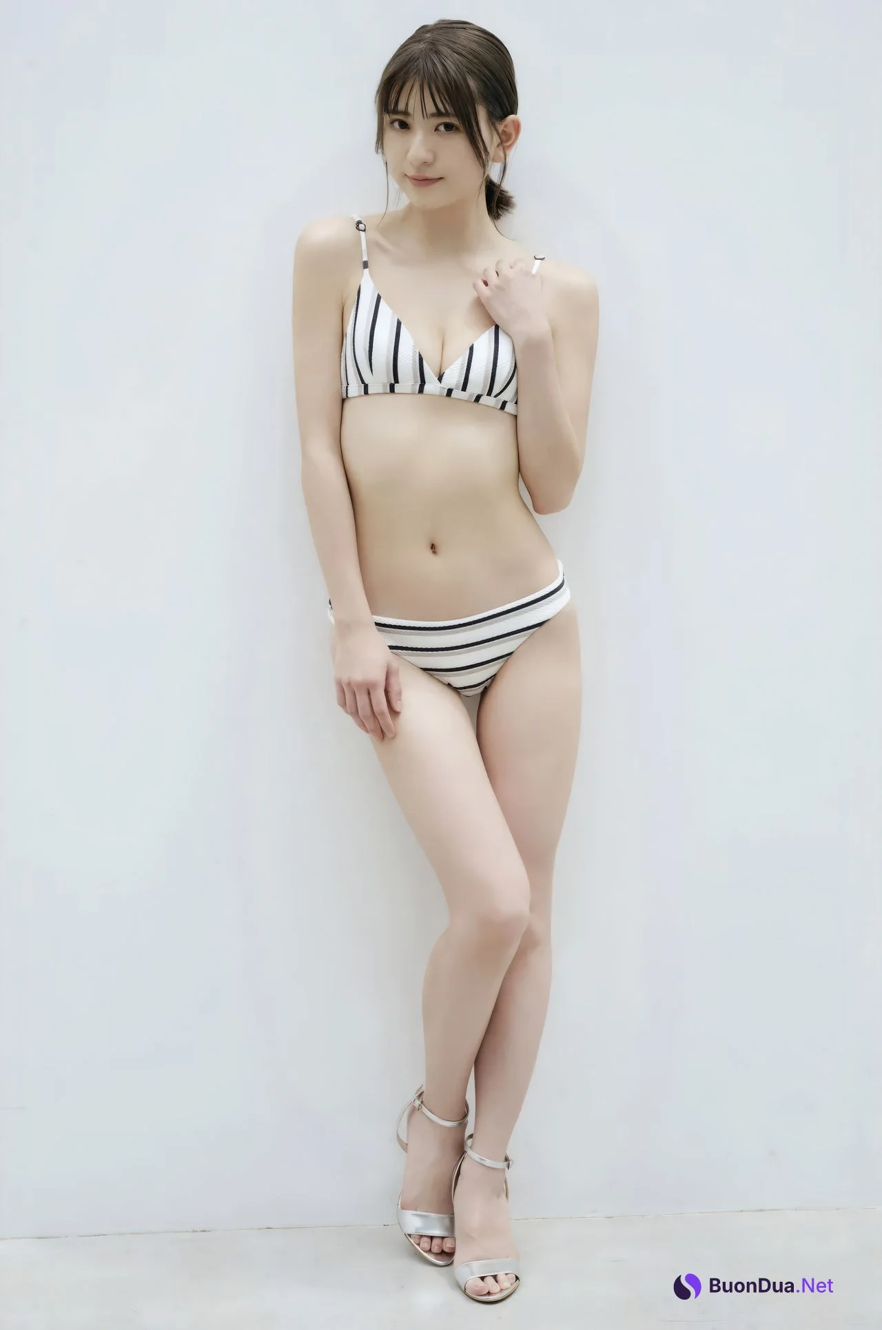 Minami Yamada 山田南実, FRIDAYデジタル写真集 [もう大人だから] Set.02 - Photo 2