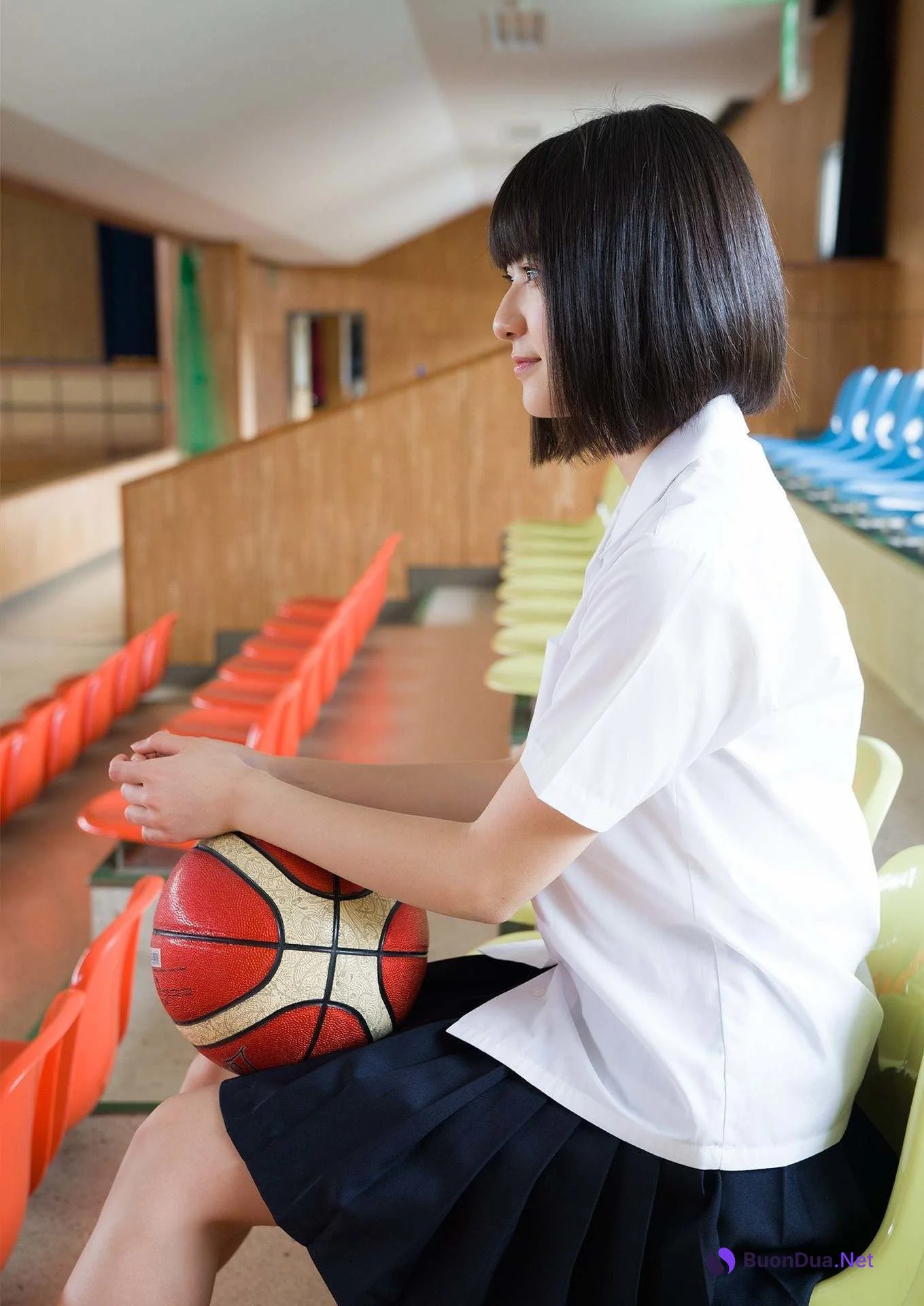 Minami Yamada 山田南実, デジタル限定 YJ Photo Book 「キミを見つけた日」 Set.02 - Photo 8