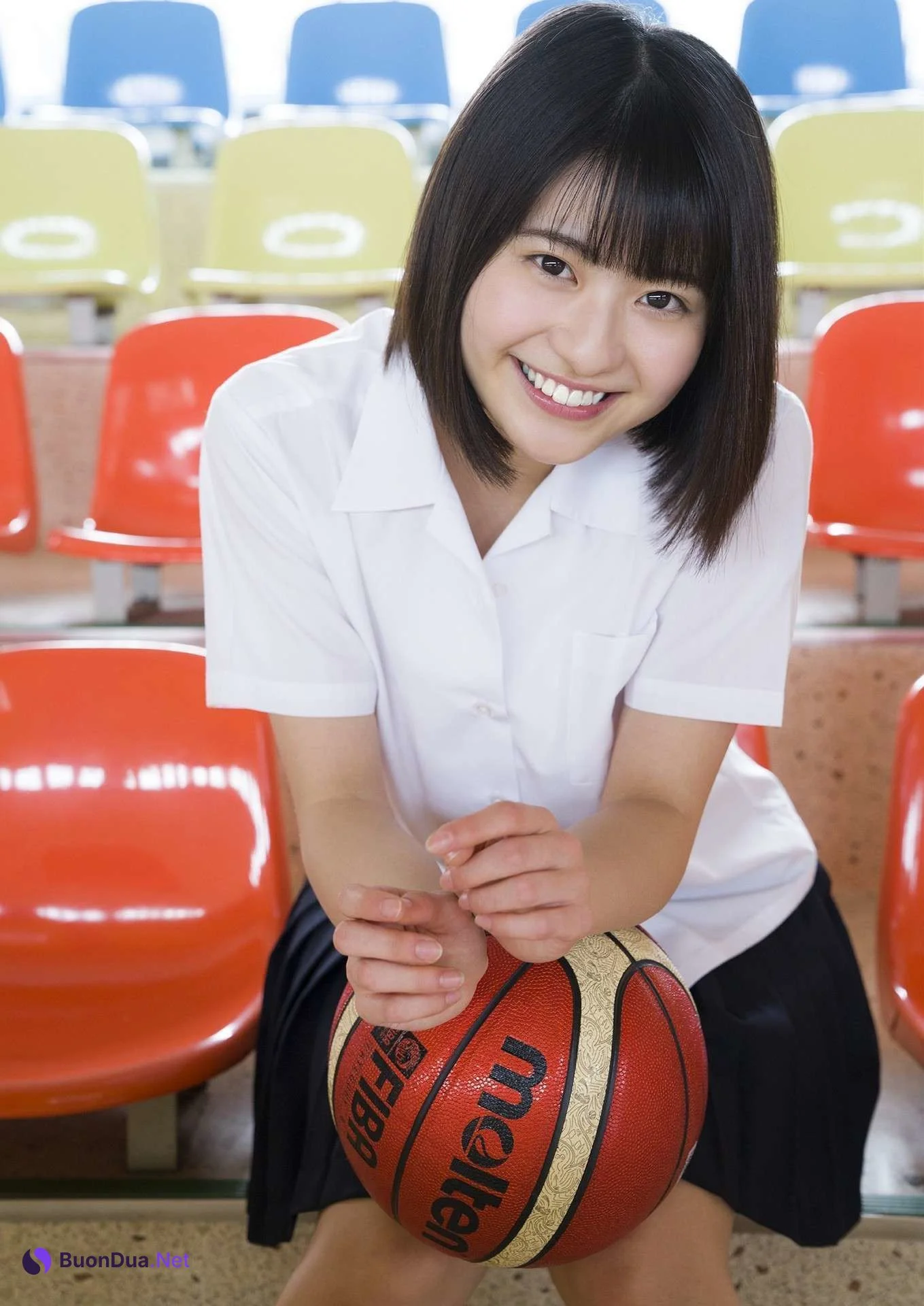 Minami Yamada 山田南実, デジタル限定 YJ Photo Book 「キミを見つけた日」 Set.02 - Photo 9
