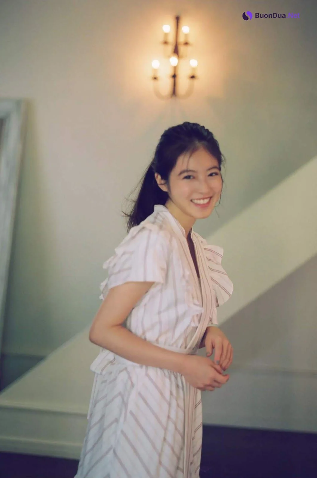 Mio Imada 今田美桜, FLASH 2019.08.20-27 (フラッシュ 2019年8月20-27日号) - Photo 4
