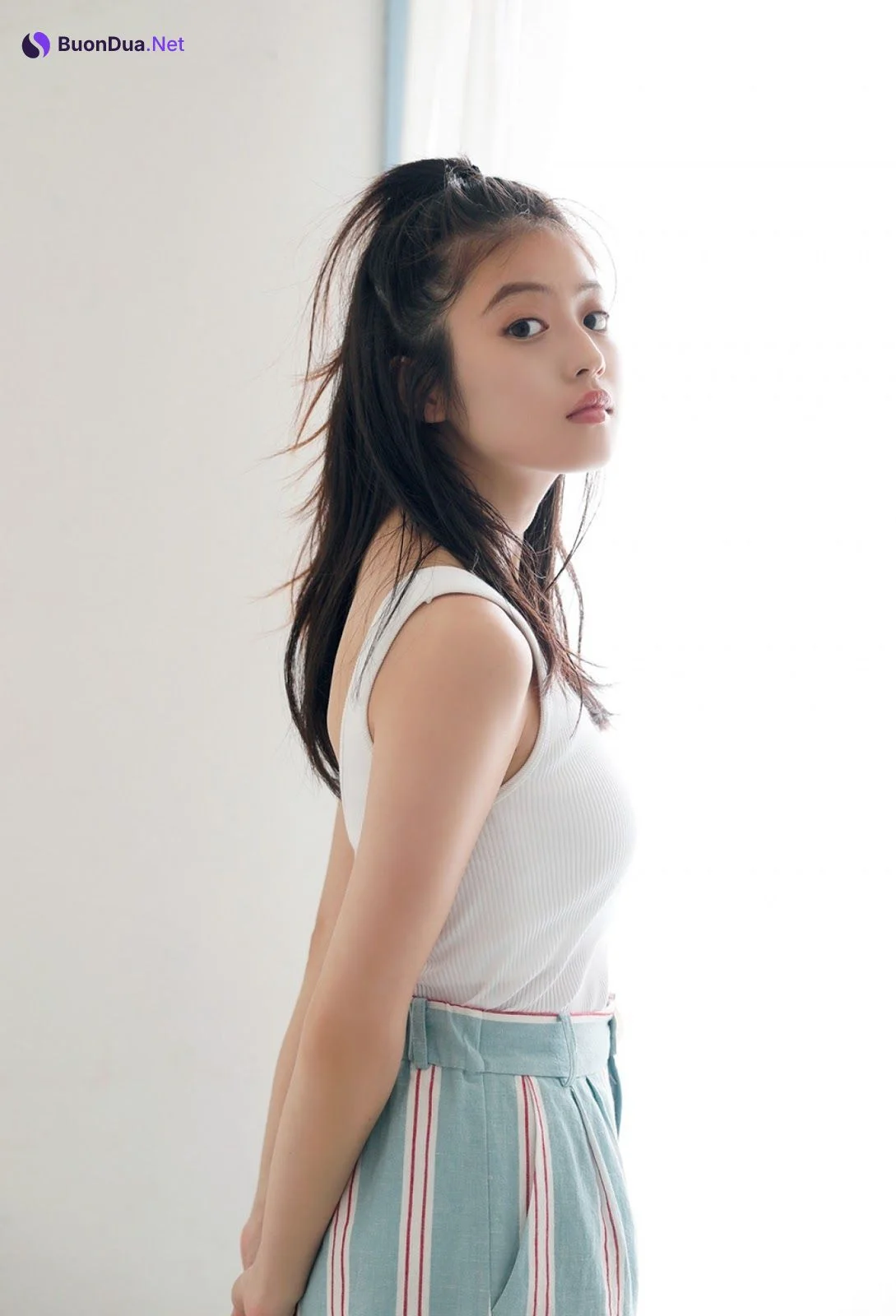 Mio Imada 今田美桜, FRIDAY 2019.04.26 (フライデー 2019年4月26日号) - Photo 11