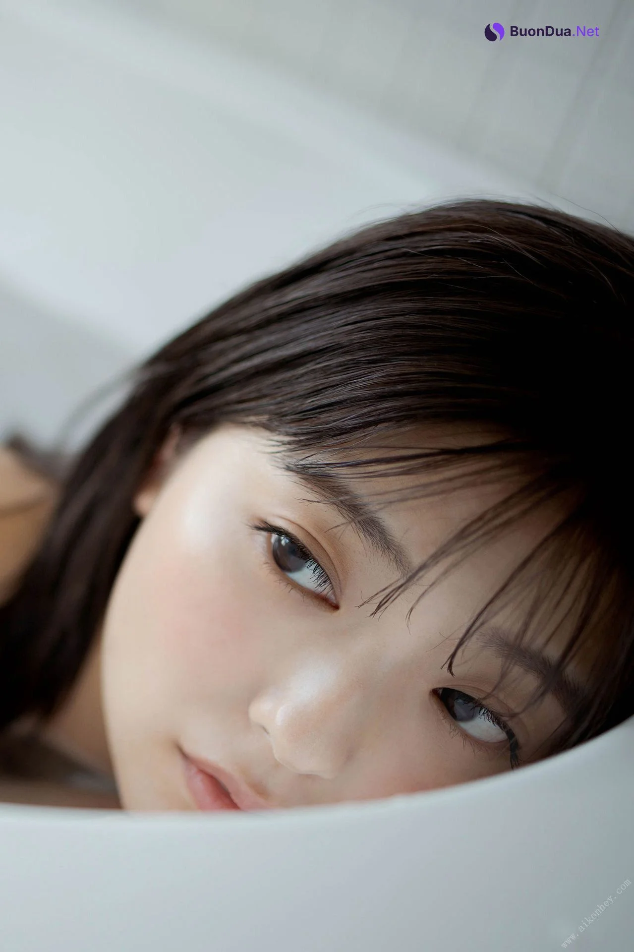 Mio Kudo 工藤美桜, ＦＲＩＤＡＹデジタル写真集 「輝きながら……」 Set.01 - 사진 13