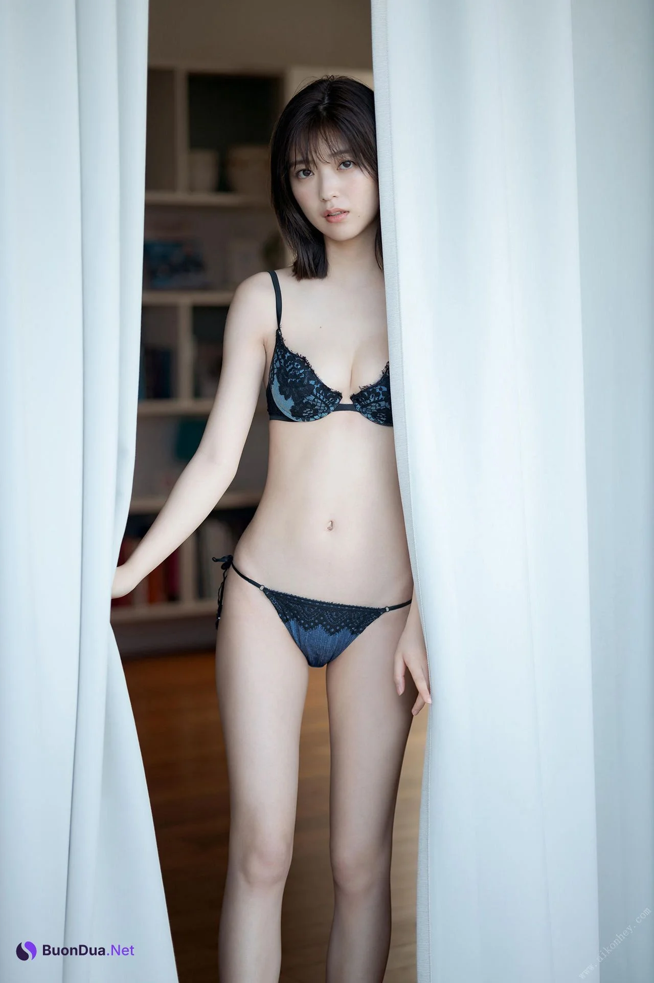 Mio Kudo 工藤美桜, ＦＲＩＤＡＹデジタル写真集 「輝きながら……」 Set.02 - 사진 17