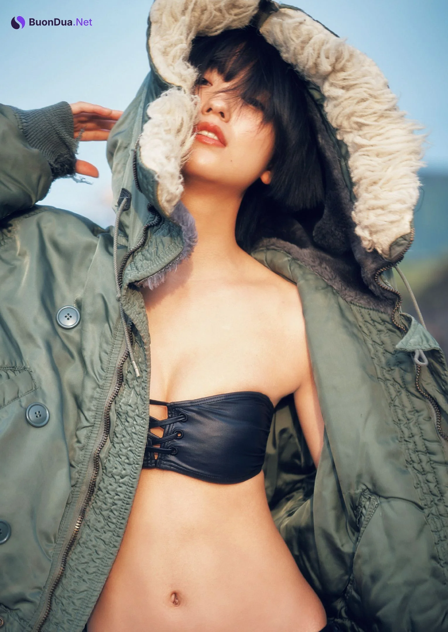 Mio Kudo 工藤美桜, Weekly Playboy 2022 No.28 (週刊プレイボーイ 2022年28号) - Photo 13