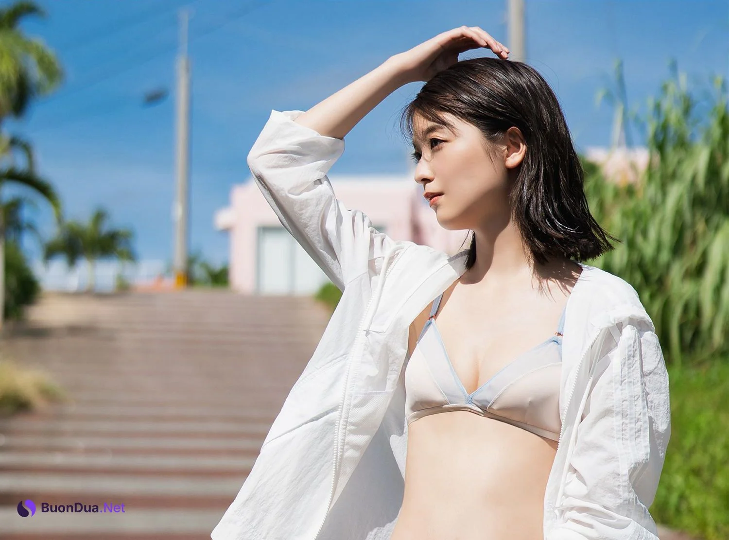 Mio Kudo 工藤美桜, デジタル限定 YJ Photo Book 「不思議」 Set.01 - Photo 2
