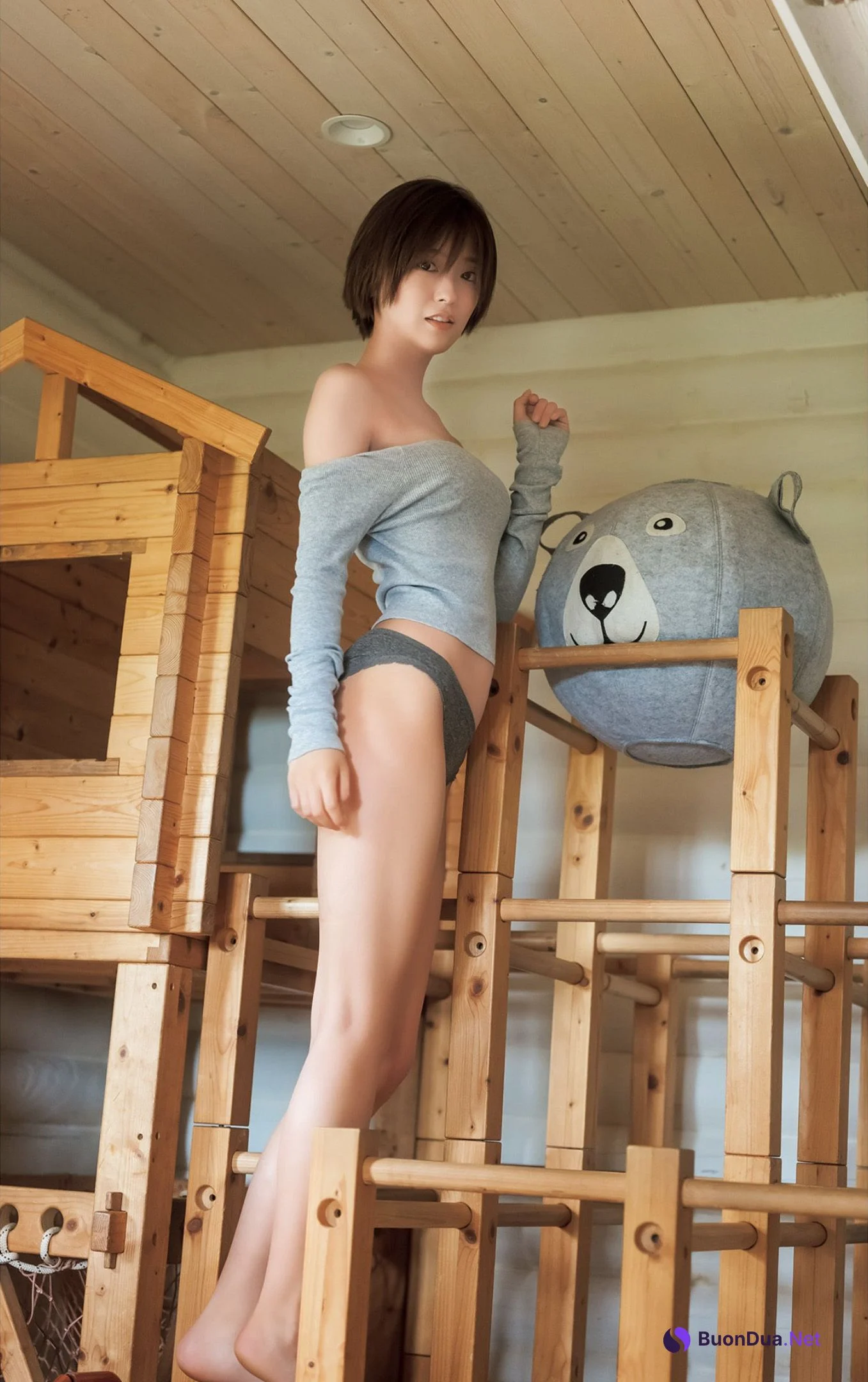 Mio Kudo 工藤美桜, Young Jump 2022 No.41 (ヤングジャンプ 2022年41号) - Photo 4