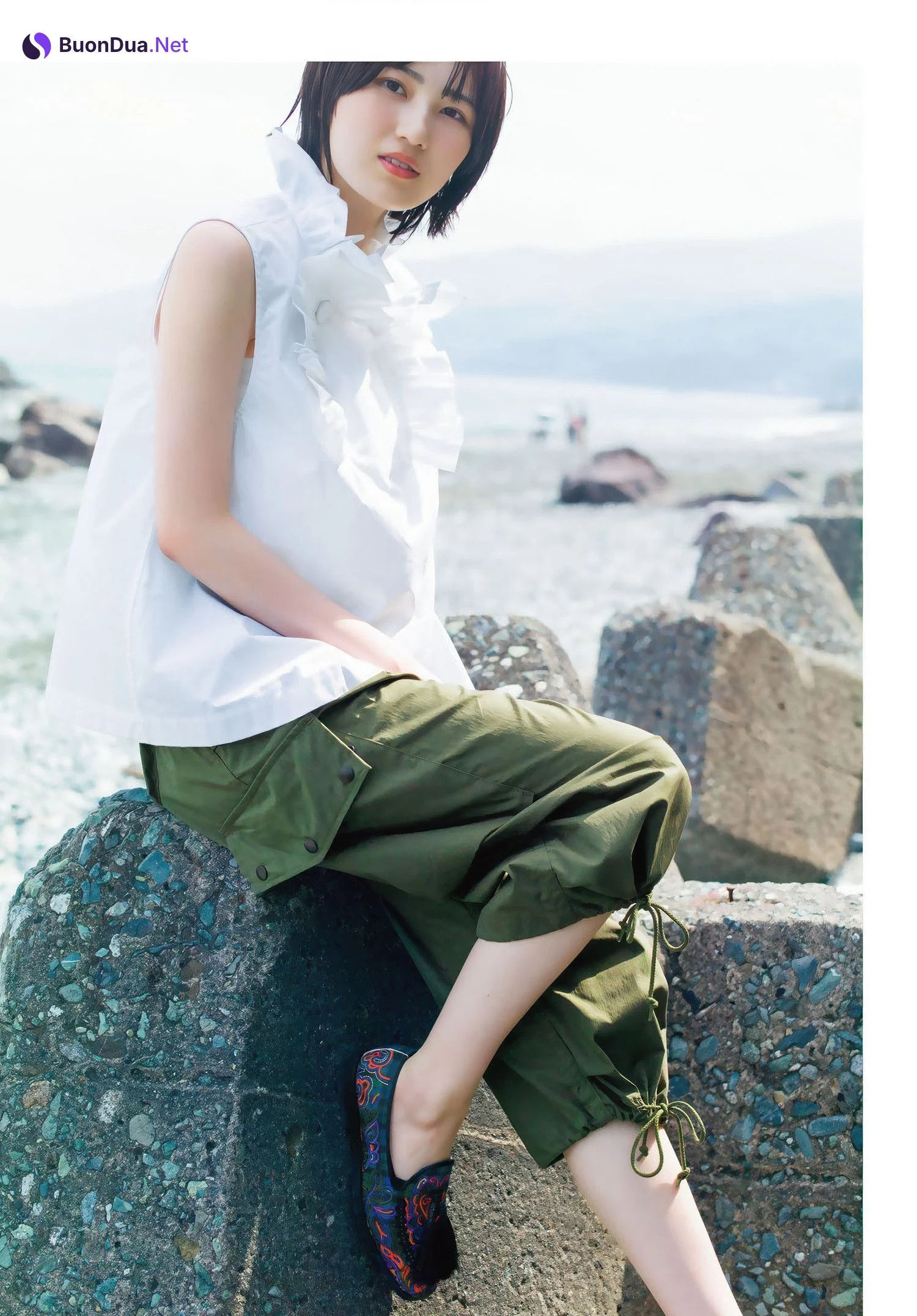 Mio Matono 的野美青, Shonen Magazine 2025 No.30 (週刊少年マガジン 2025年30号) - Photo 8