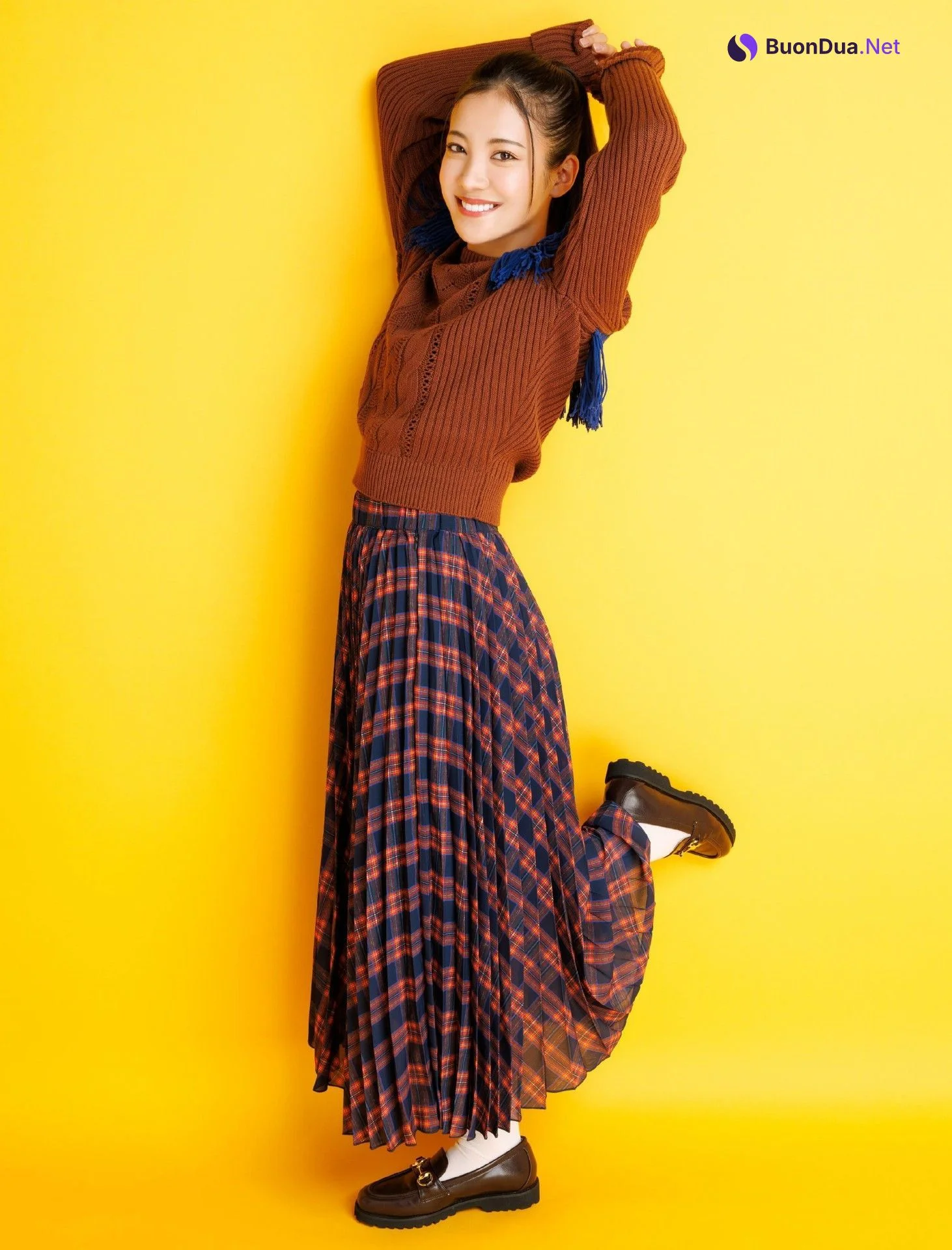 Mio Nitta 新田ミオ, Weekly ASCII 2022.11.29 (週刊アスキー 2022年11月29日号) - Photo 4