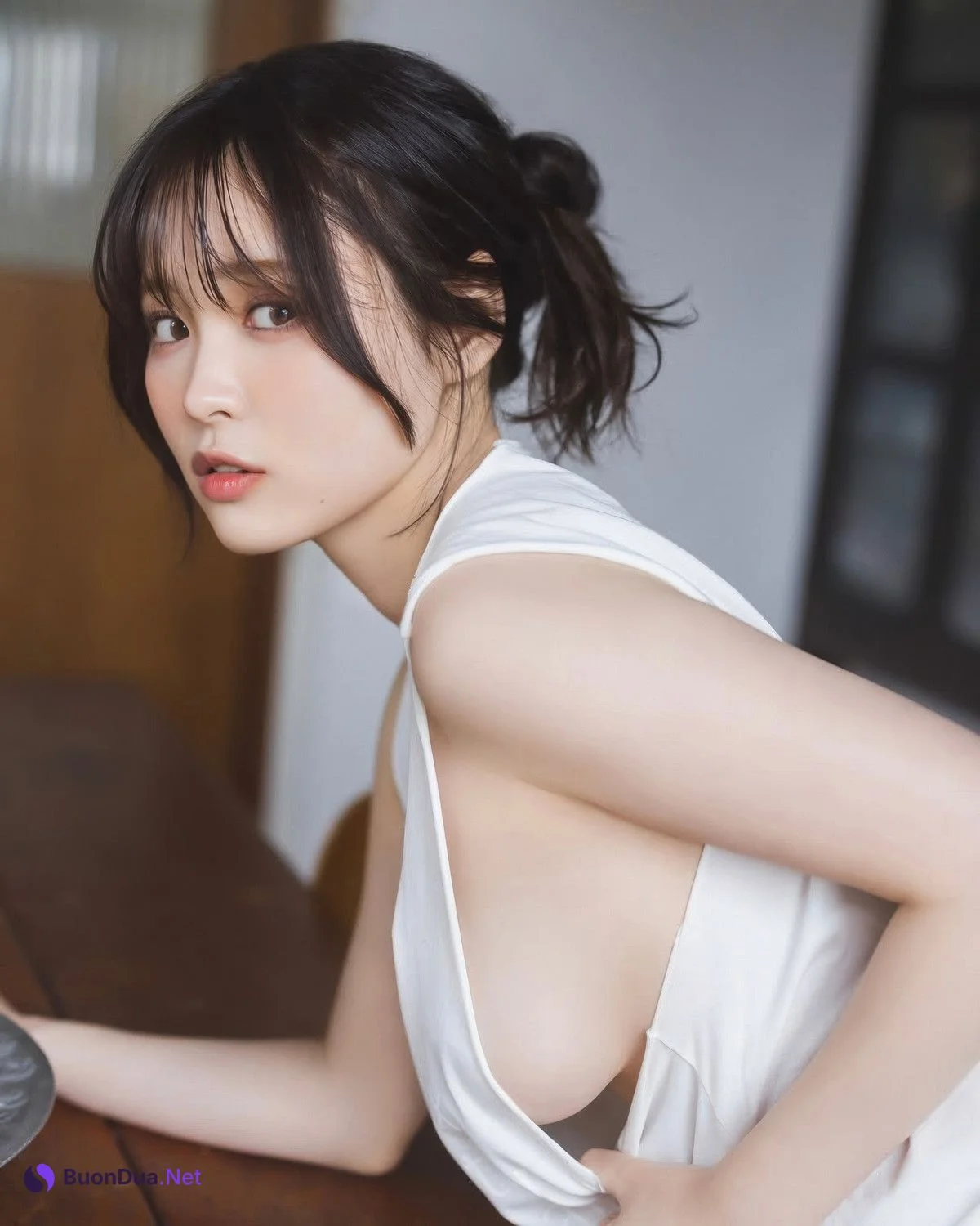 Mio Saeki 佐伯澪, Young Jump 2025 No.26 (ヤングジャンプ 2025年26号) - Photo 12