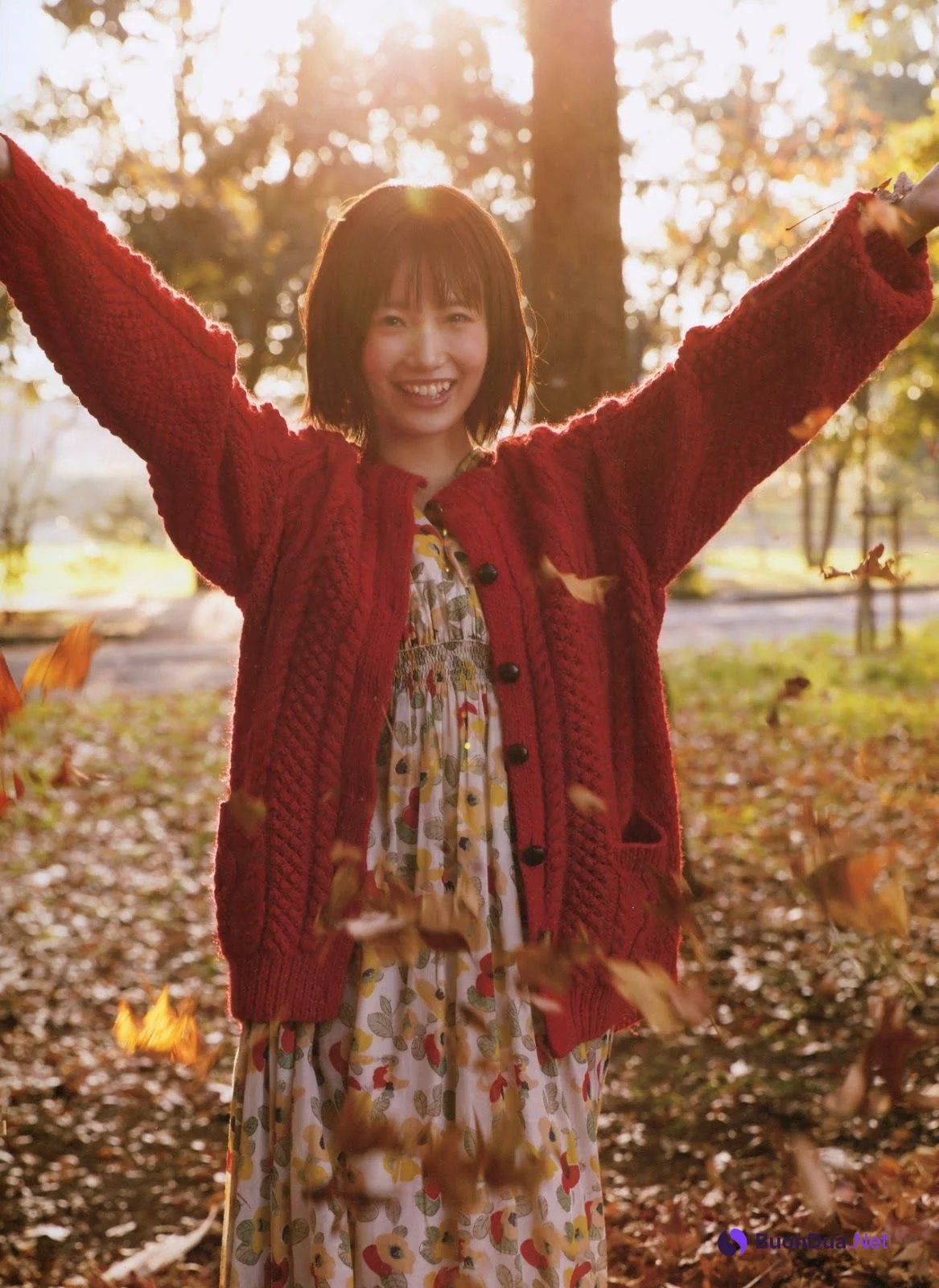 Mio Tomonaga 朝長美桜, 20±SWEET B.L.T MOOK 2019.01.10 ［トゥエンティ・スウィート］ - Photo 9