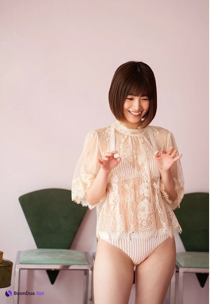 Mio Tomonaga 朝長美桜, Manga Action 2018 No.03 (漫画アクション 2018年3号) - 照片 9