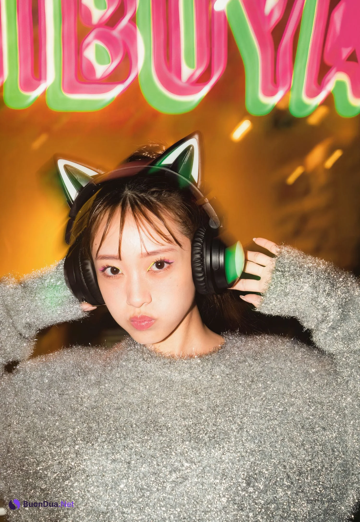 Mion Mukaichi 向井地美音, ファースト写真集 『 胸騒ぎの正体 』 Set.01 - Photo 4