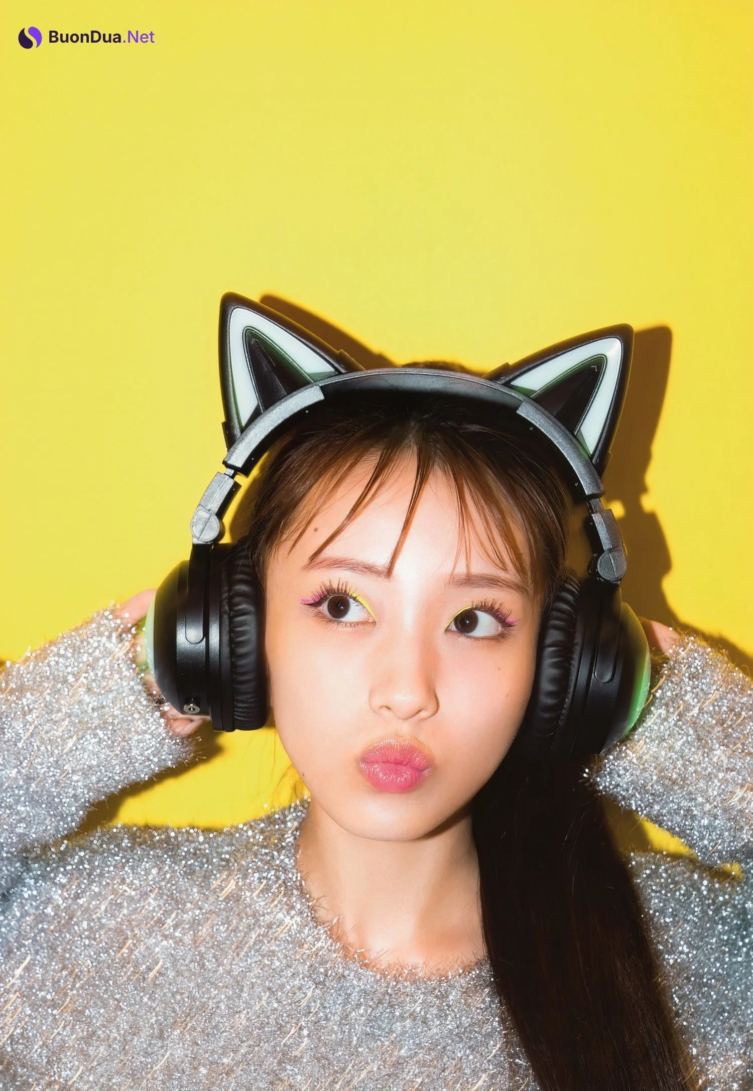 Mion Mukaichi 向井地美音, ファースト写真集 『 胸騒ぎの正体 』 Set.01 - Photo 6