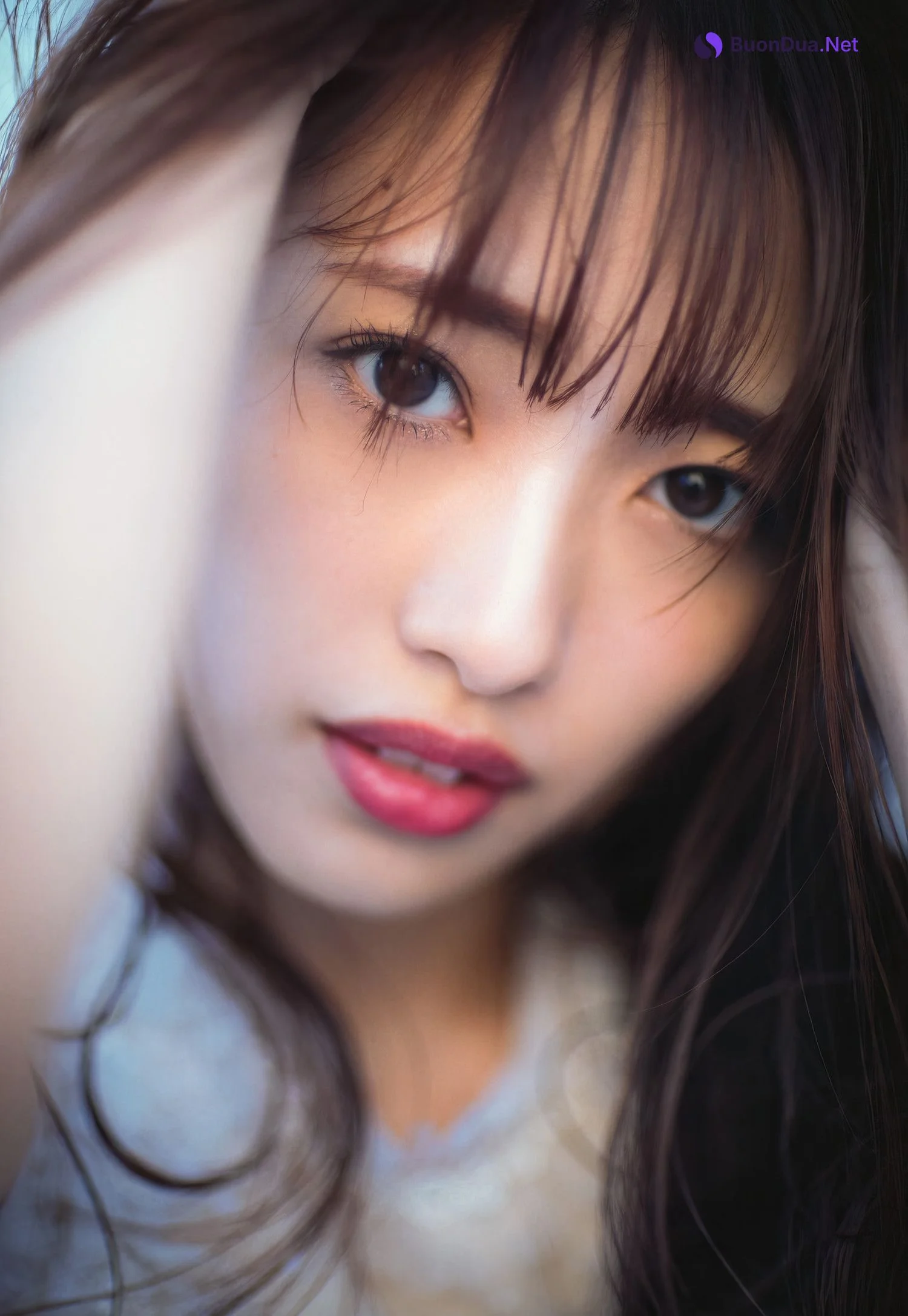 Mion Mukaichi 向井地美音, ファースト写真集 『 胸騒ぎの正体 』 Set.04 - Photo 16