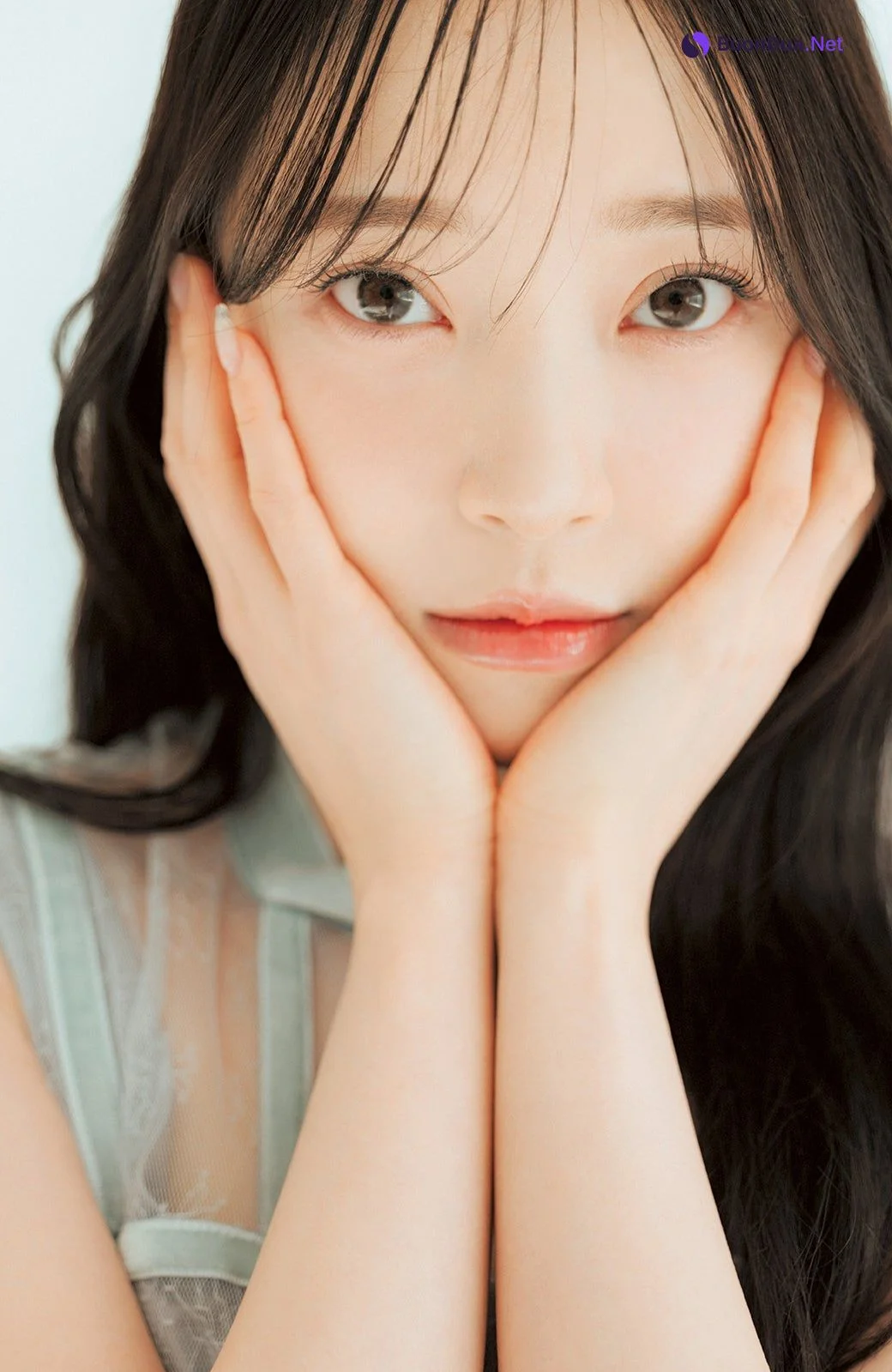 Miona Hori 堀未央奈, Young Jump 2025 No.16 (ヤングジャンプ 2025年16号) - Photo 2