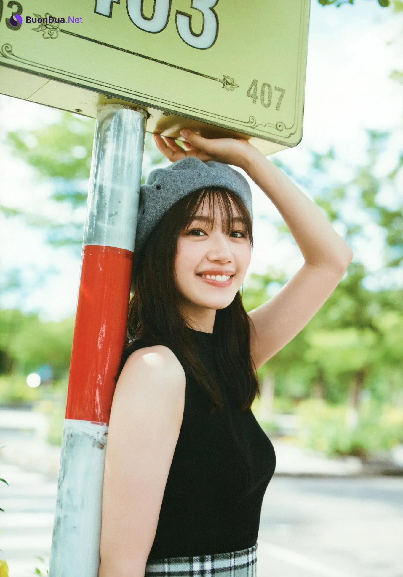 Mirei Sasaki 佐々木美玲, 1st写真集 「陽射しのパレード」 Set.01 - Photo 2