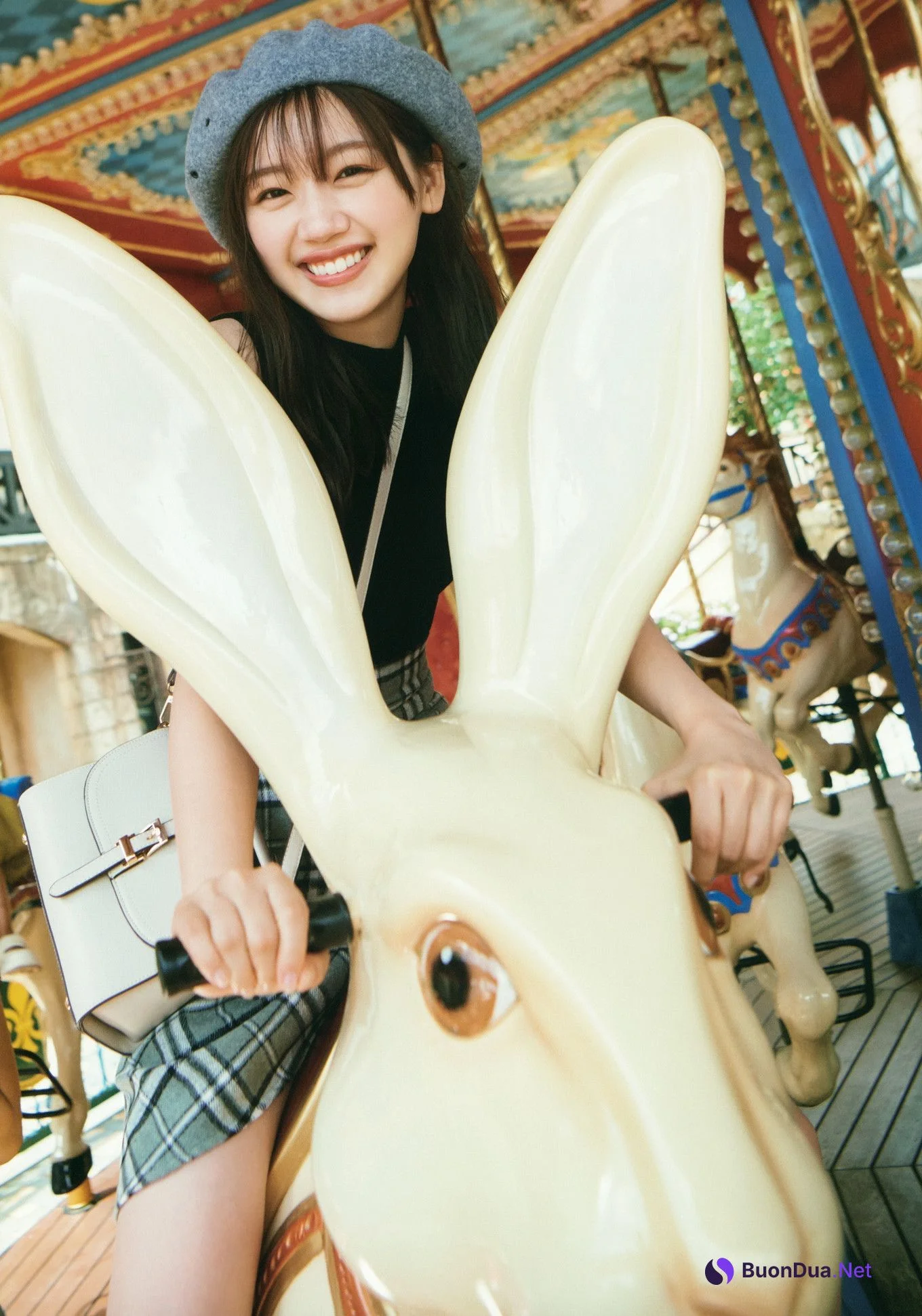 Mirei Sasaki 佐々木美玲, 1st写真集 「陽射しのパレード」 Set.01 - Photo 8