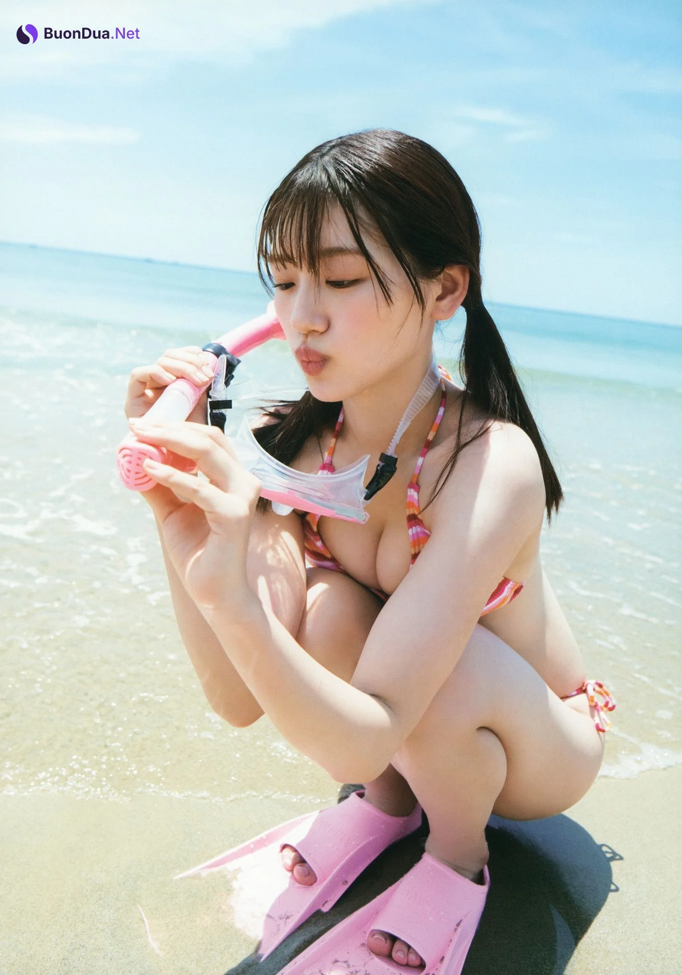Mirei Sasaki 佐々木美玲, 1st写真集 「陽射しのパレード」 Set.02 - Photo 10