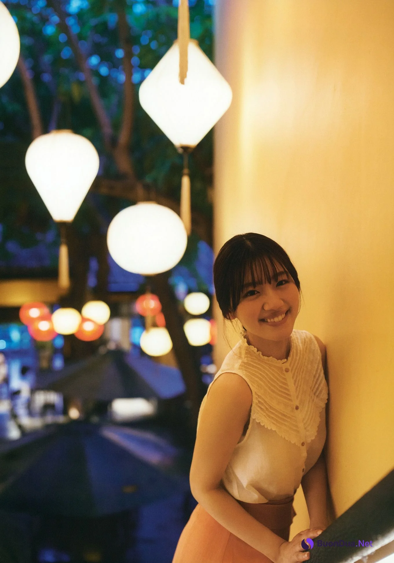 Mirei Sasaki 佐々木美玲, 1st写真集 「陽射しのパレード」 Set.03 - Photo 2