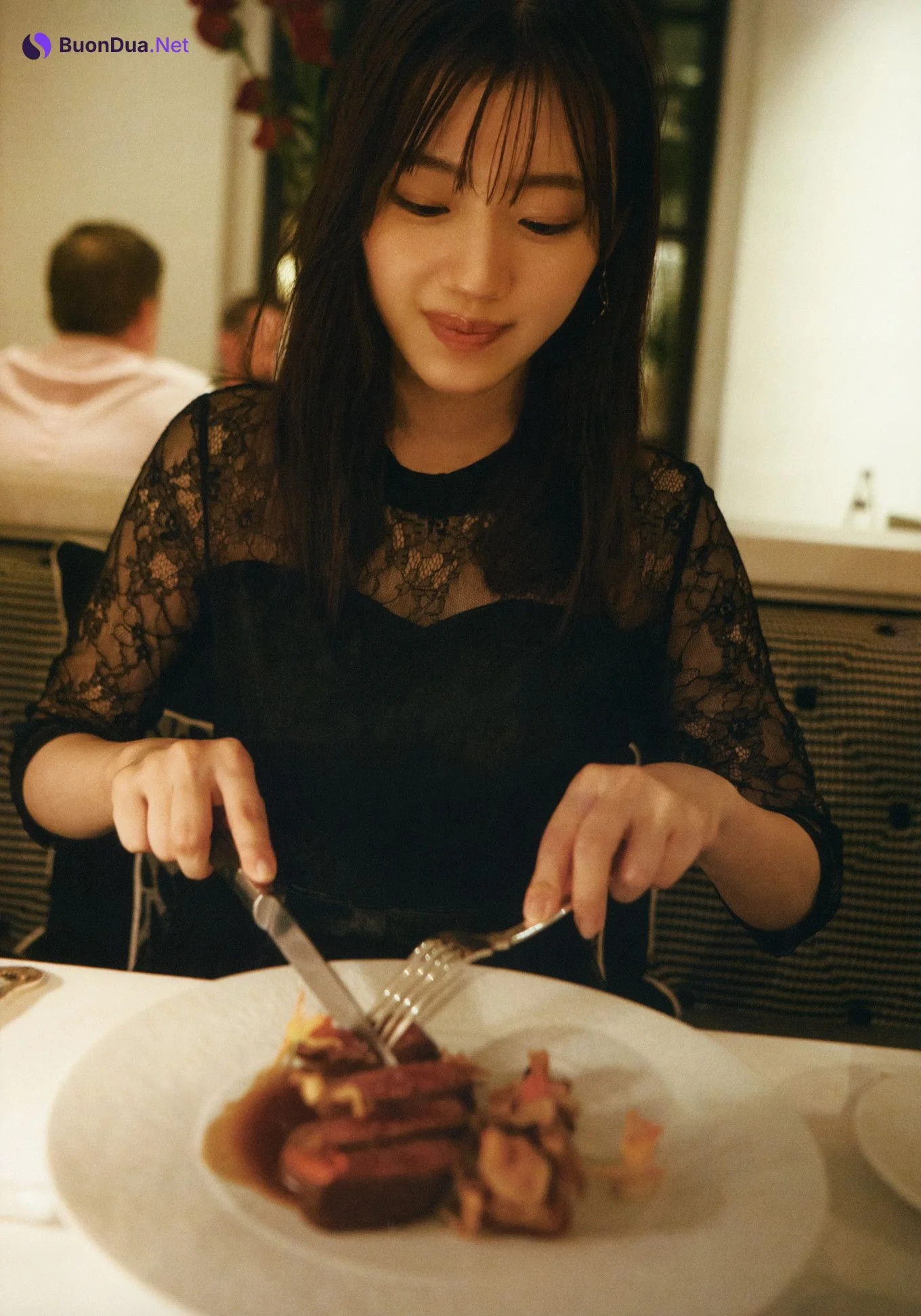Mirei Sasaki 佐々木美玲, 1st写真集 「陽射しのパレード」 Set.03 - Photo 9