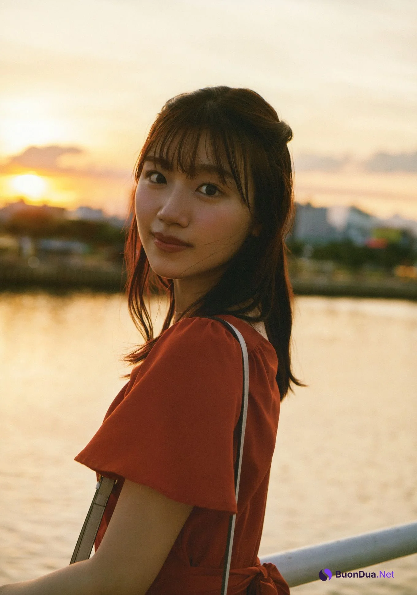 Mirei Sasaki 佐々木美玲, 1st写真集 「陽射しのパレード」 Set.04 - Photo 19