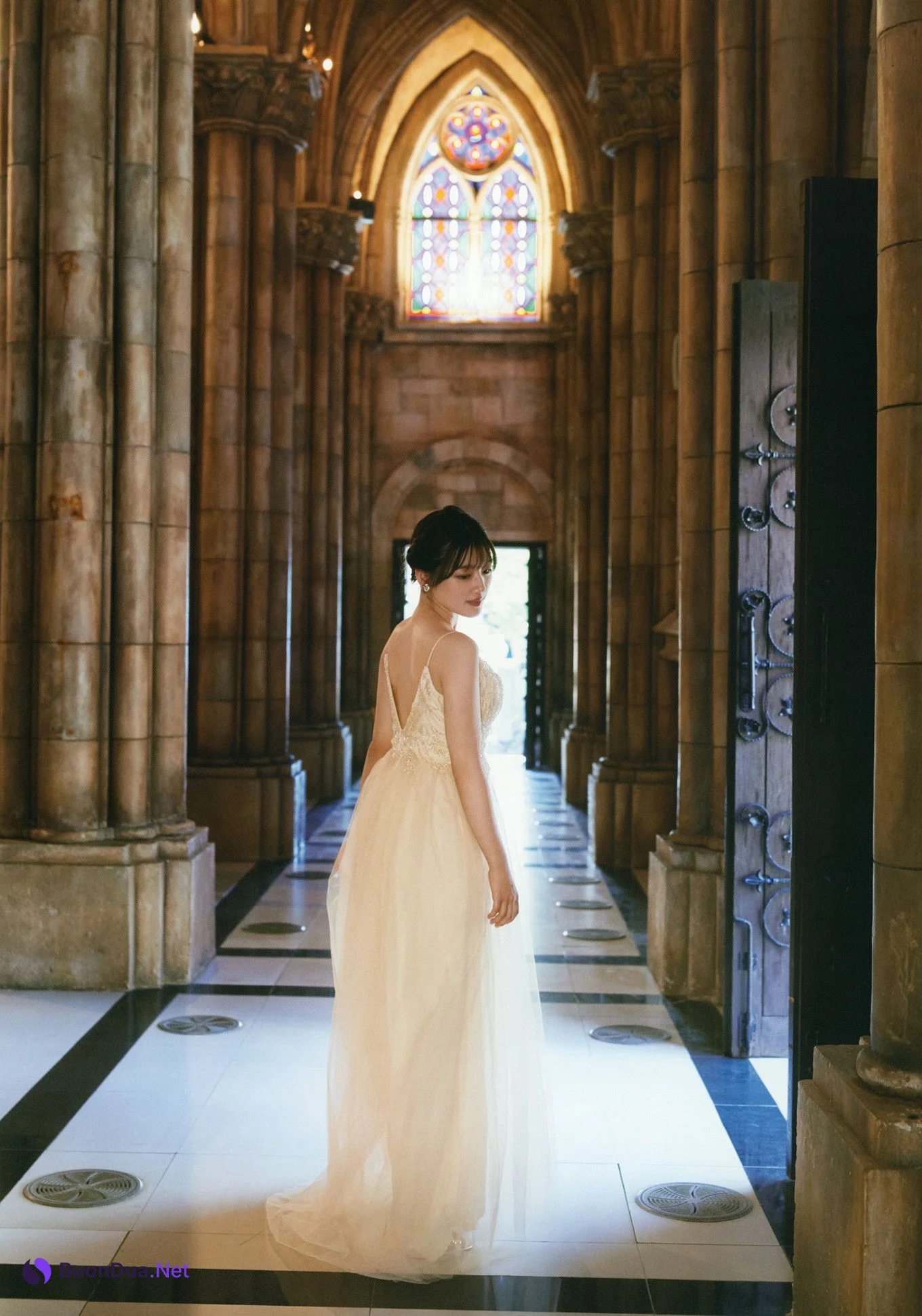 Mirei Sasaki 佐々木美玲, 1st写真集 「陽射しのパレード」 Set.04 - Photo 5