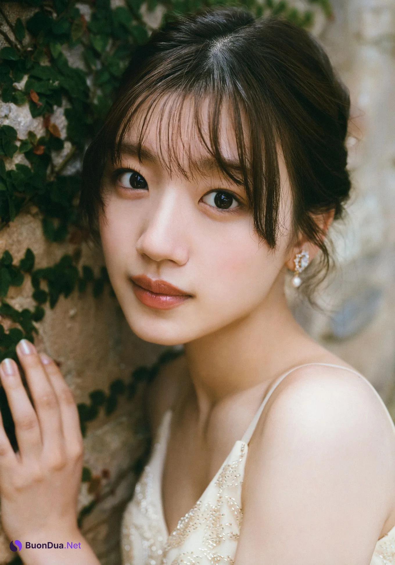 Mirei Sasaki 佐々木美玲, 1st写真集 「陽射しのパレード」 Set.04 - Photo 8