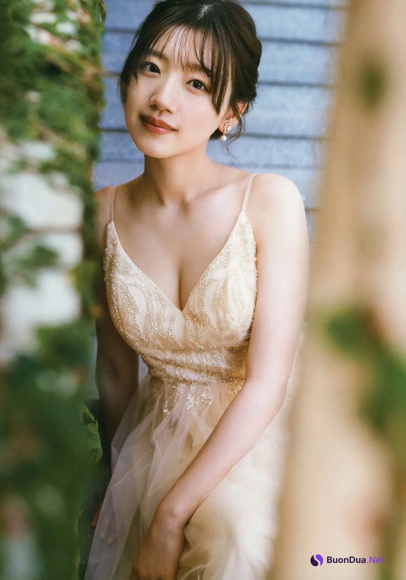Mirei Sasaki 佐々木美玲, 1st写真集 「陽射しのパレード」 Set.04 - Photo 9