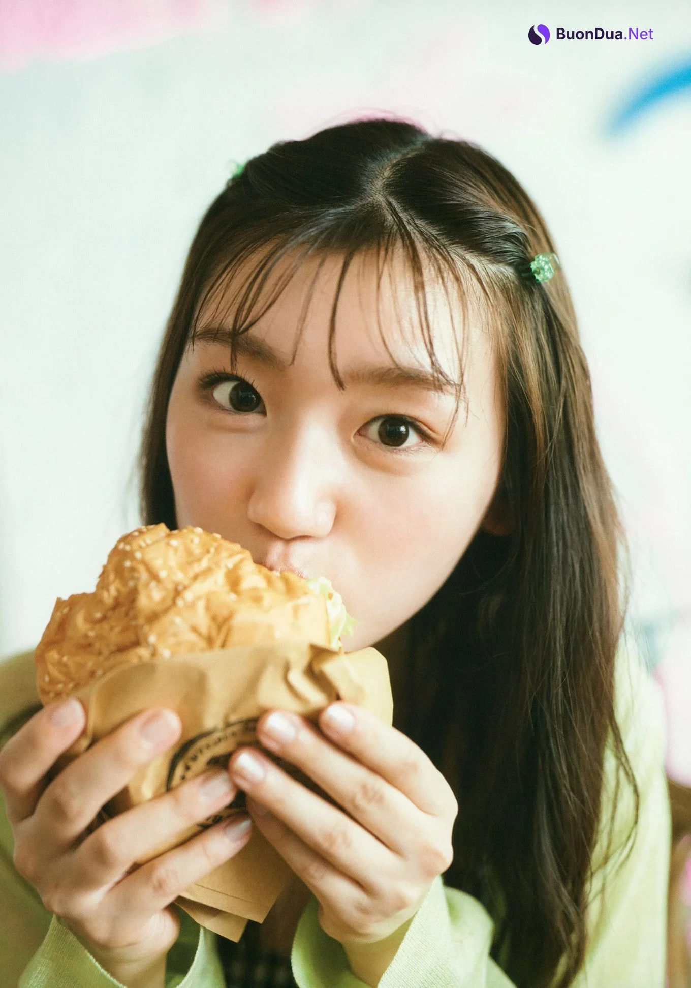 Mirei Sasaki 佐々木美玲, 1st写真集 「陽射しのパレード」 Set.05 - Photo 4