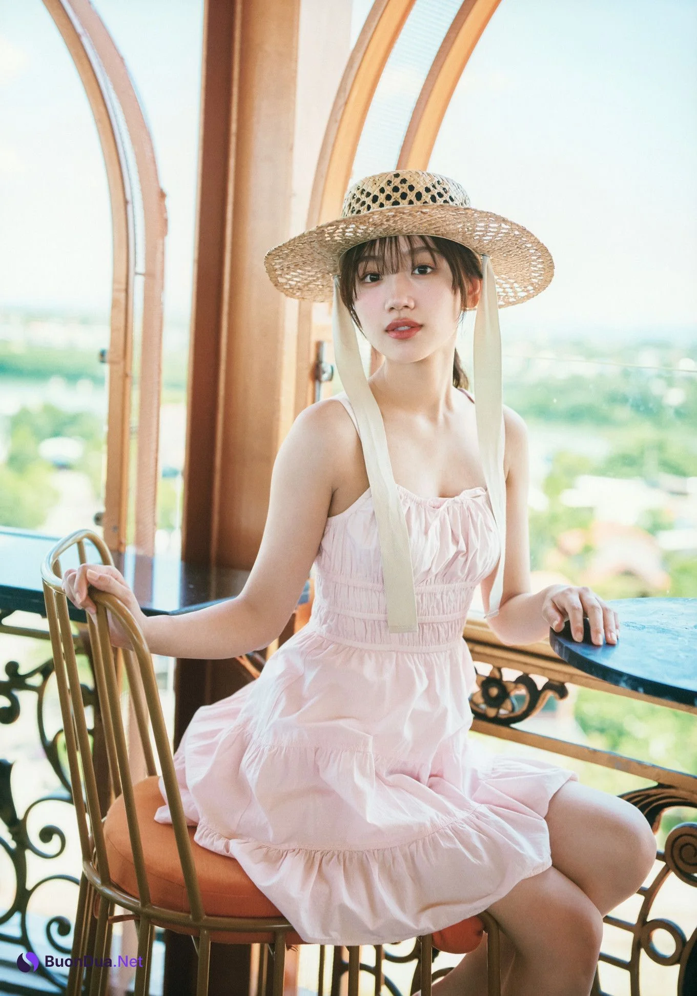 Mirei Sasaki 佐々木美玲, 1st写真集 「陽射しのパレード」 Set.05 - Photo 9