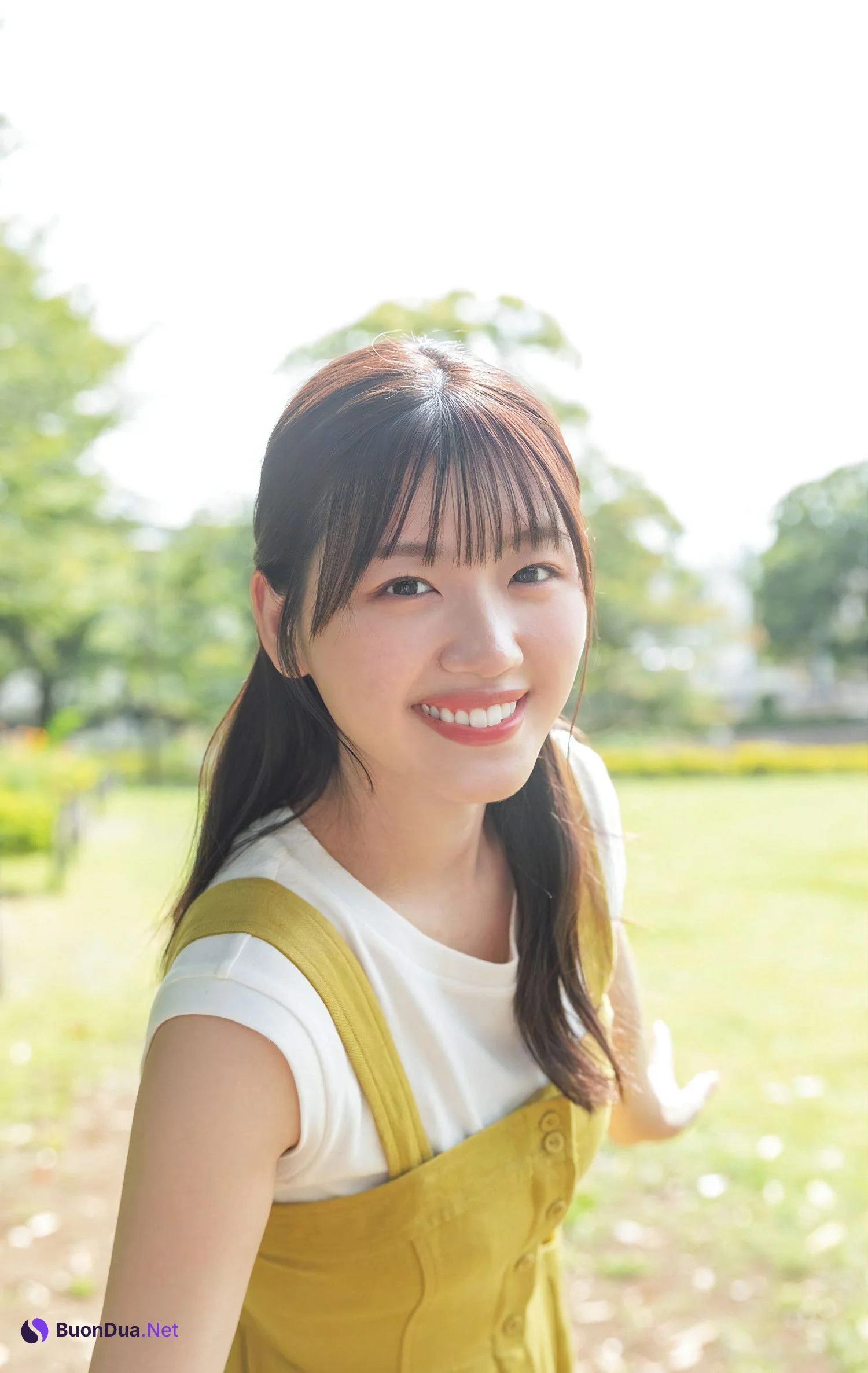 Mirei Sasaki 佐々木美玲, Shonen Sunday 2023 No.49 (週刊少年サンデー 2023年49号) - Photo 8