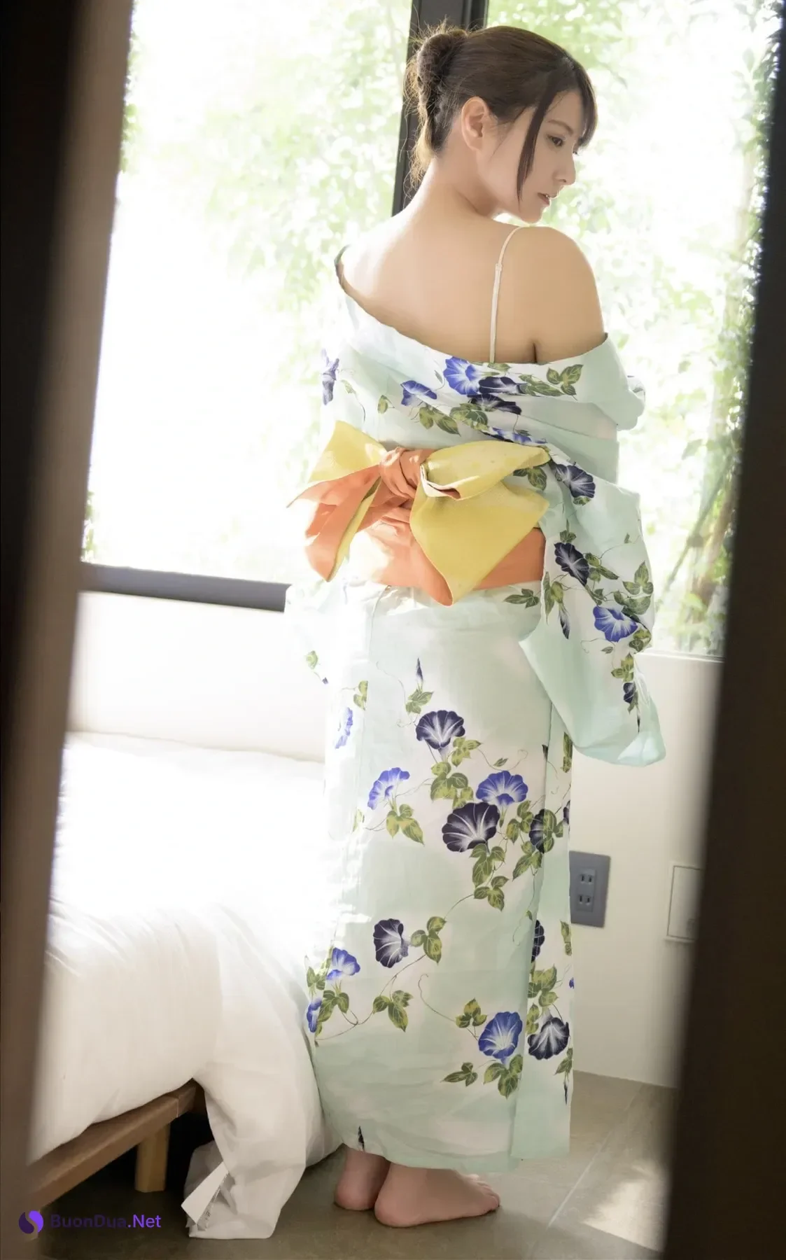 Miri Hanai 花井美理, グラビア写真集 「Kiss You 2」 Set.02 - Photo 6