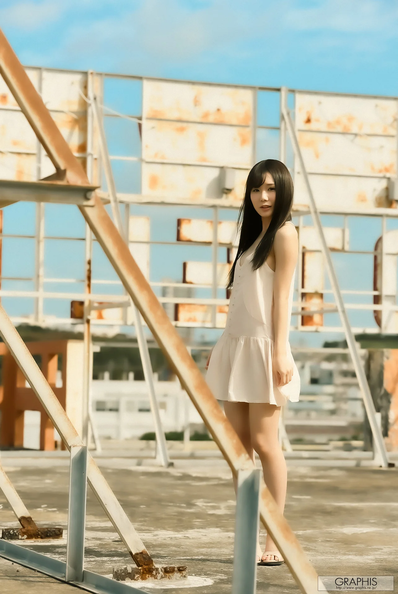 Miru Sakamichi 坂道みる, [Graphis] Calender 每日一枚 2022.04