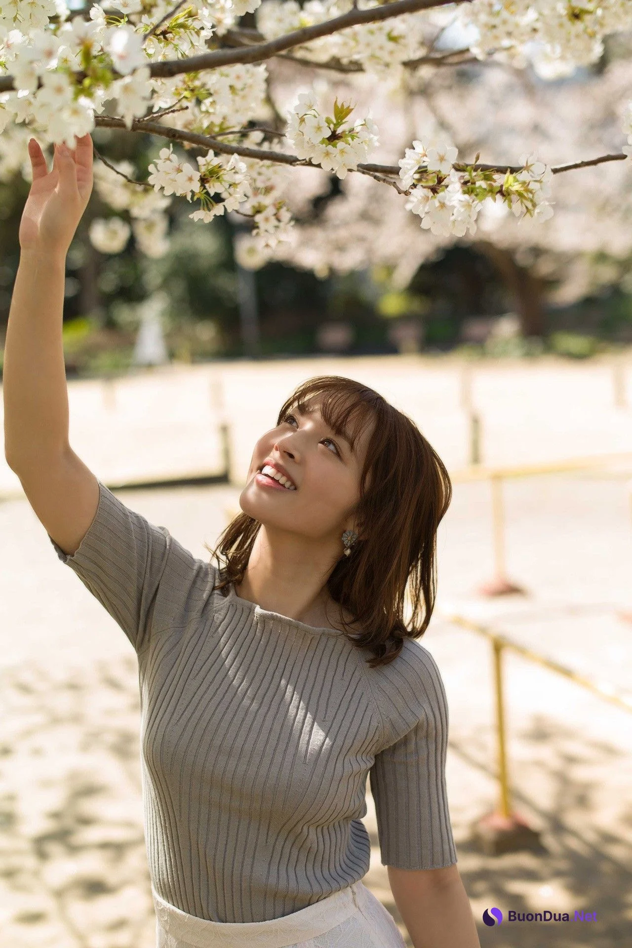 Misaki Jimbu 神部美咲, FLASHデジタル写真集 初デートは自宅で VOL.01 - Photo 3