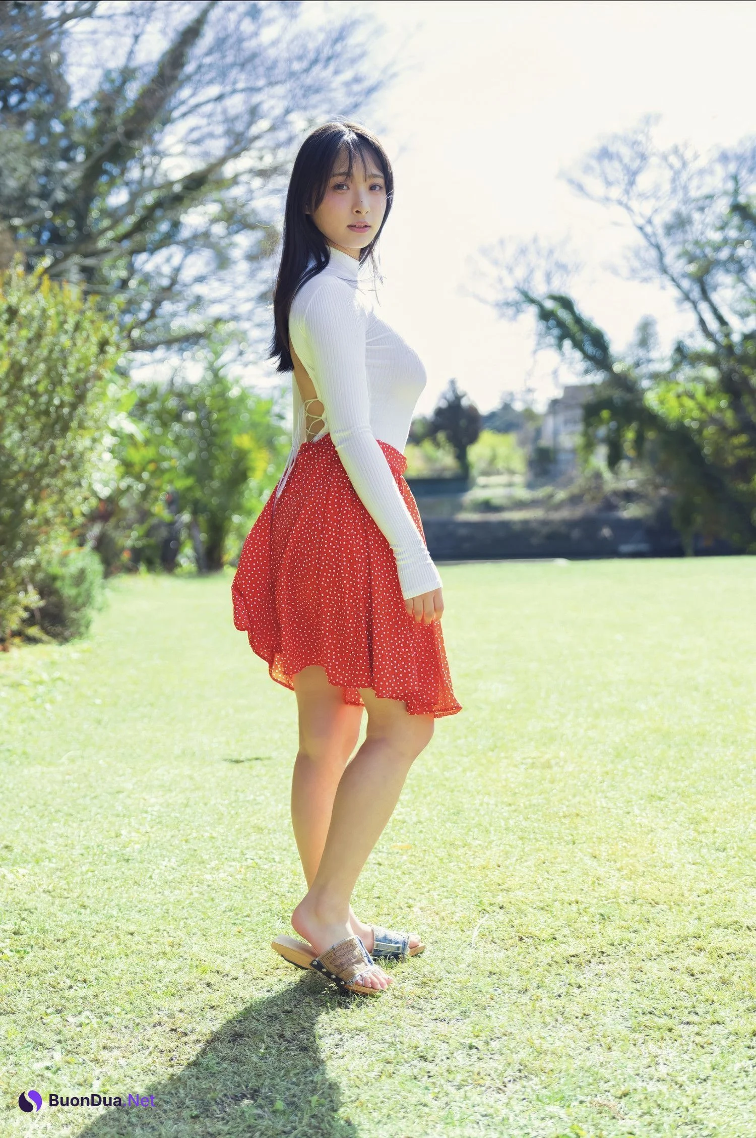 Misaki Sawa 沢美沙樹, FLASH 2025.04.08 (フラッシュ 2025年4月8日号) - Photo 13
