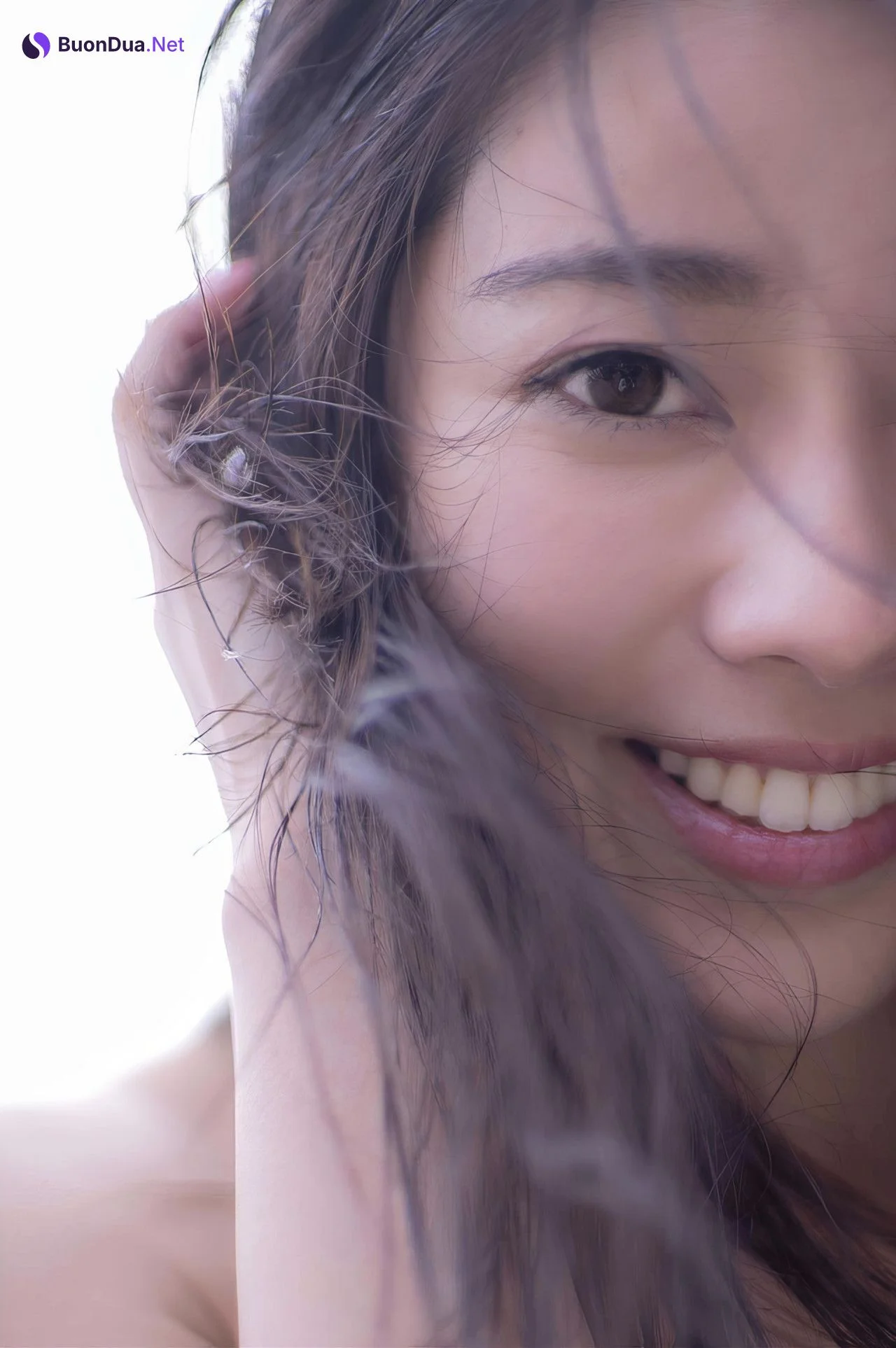 Misaki Yahata 八幡美咲, FRIDAYデジタル写真集 「地方局No.1アナウンサー 美しく、咲く」 Set.01 - Photo 13