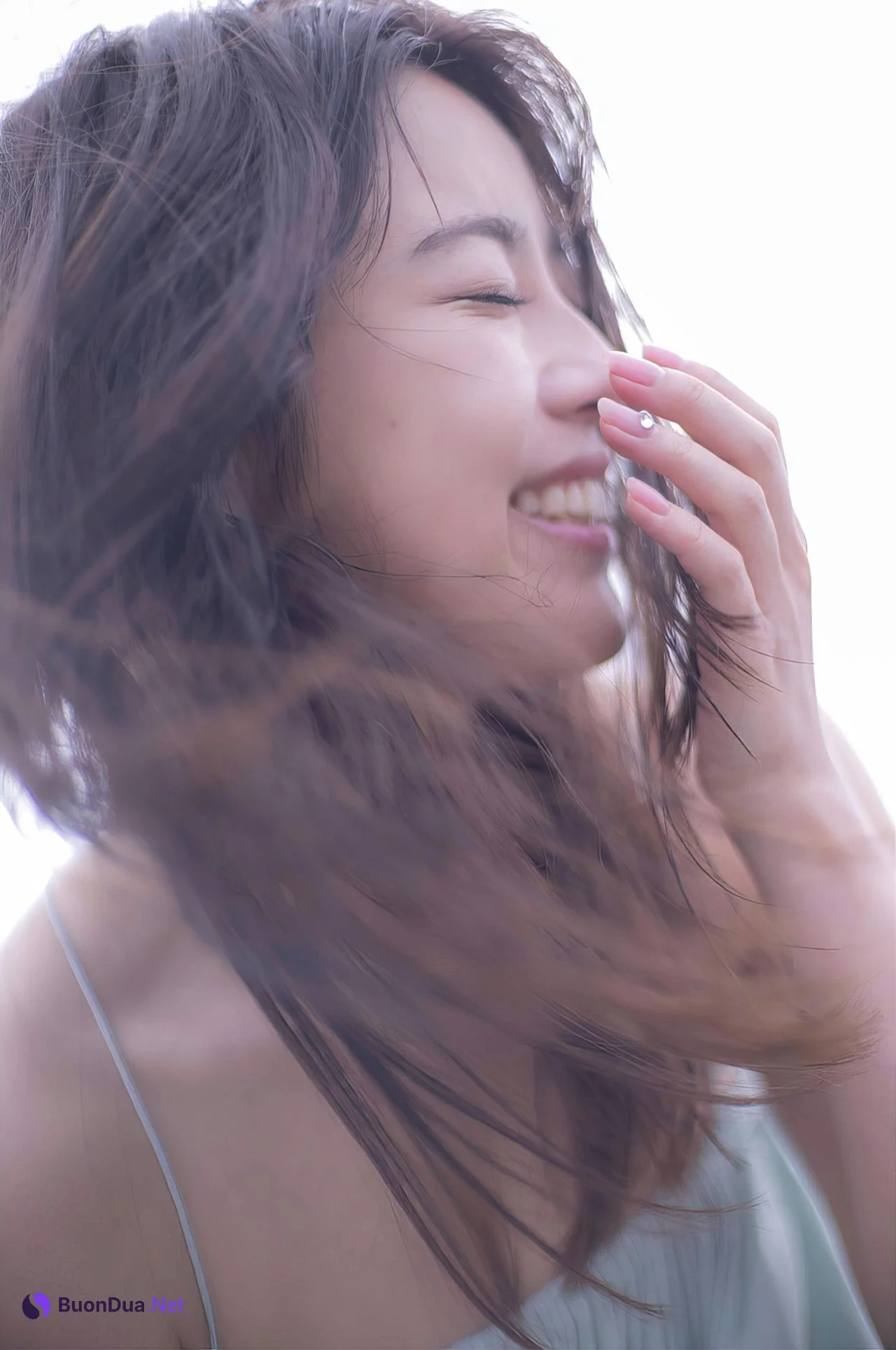 Misaki Yahata 八幡美咲, FRIDAYデジタル写真集 「地方局No.1アナウンサー 美しく、咲く」 Set.01 - Photo 17
