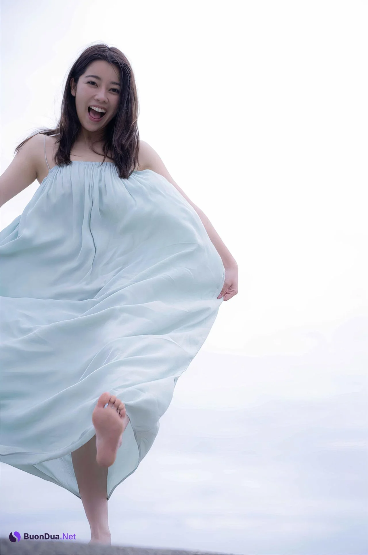 Misaki Yahata 八幡美咲, FRIDAYデジタル写真集 「地方局No.1アナウンサー 美しく、咲く」 Set.01 - Photo 9