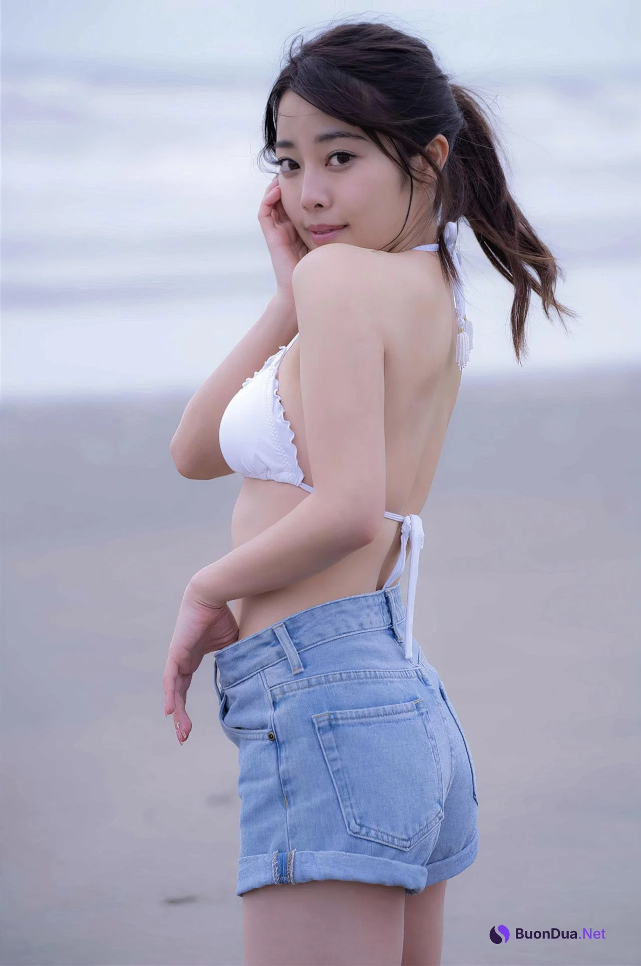 Misaki Yahata 八幡美咲, FRIDAYデジタル写真集 「地方局No.1アナウンサー 美しく、咲く」 Set.03 - Photo 7