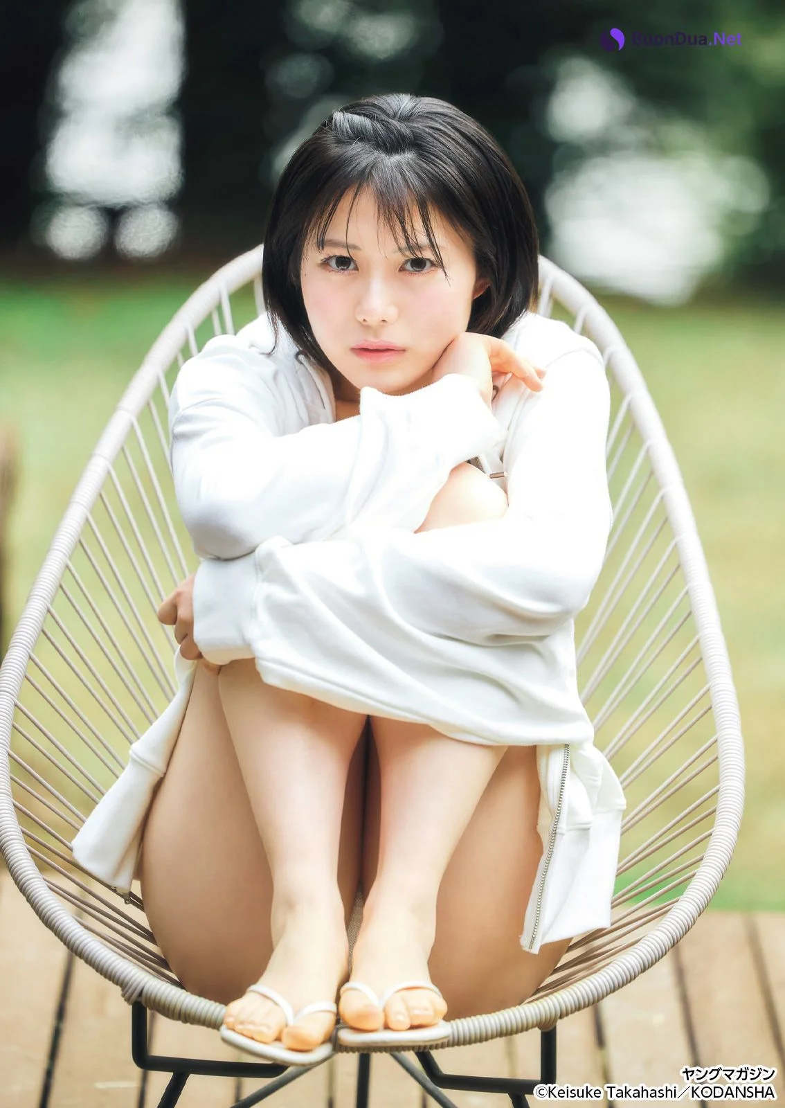 Misato Tominaga 冨永実里, Young Magazine 2026 No.17 (ヤングマガジン 2026年17号) - Photo 6