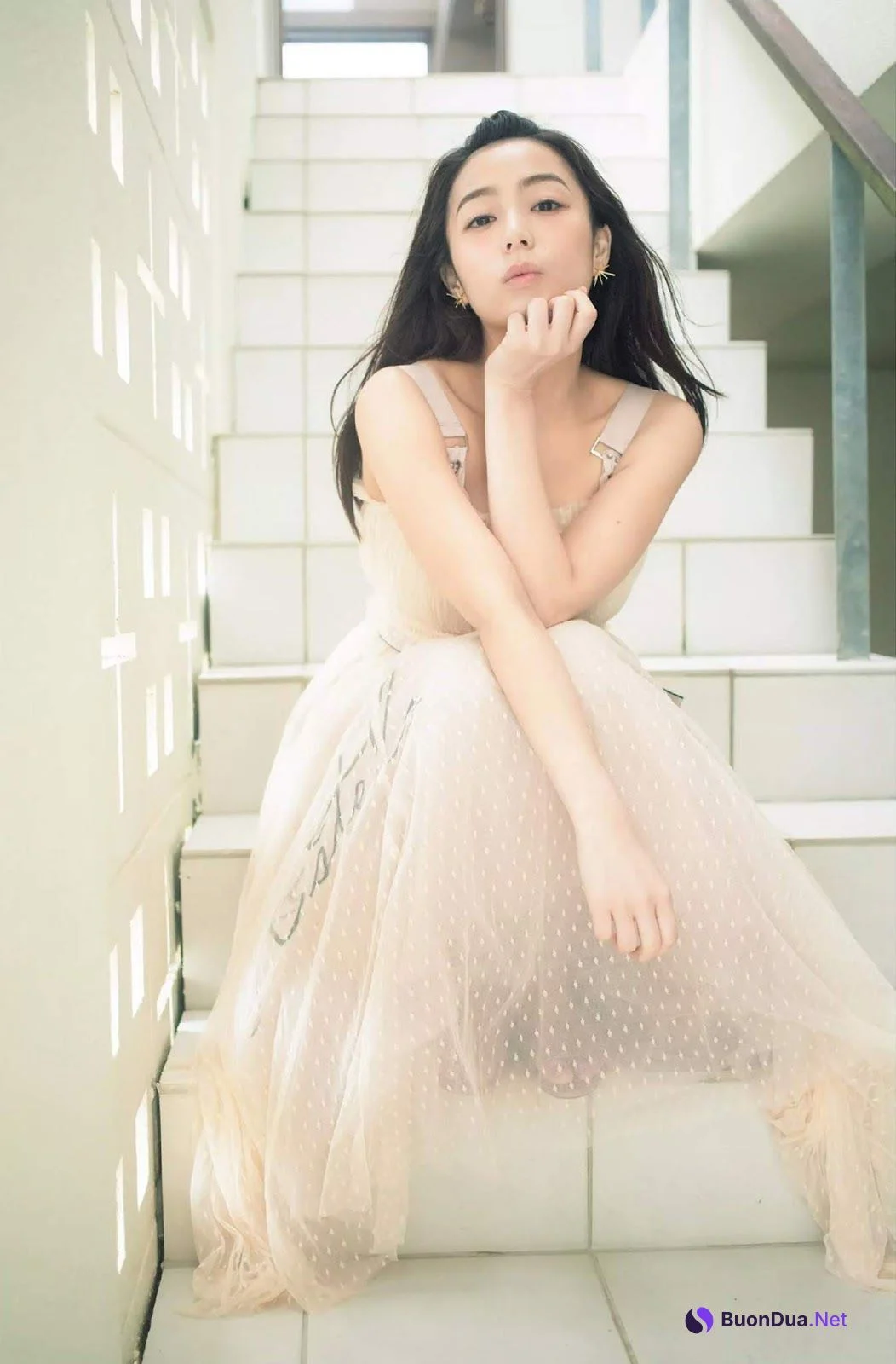 Misato Ugaki 宇垣美里, Weekly Playboy 2019 No.17 (週刊プレイボーイ 2019年17号) - Photo 12
