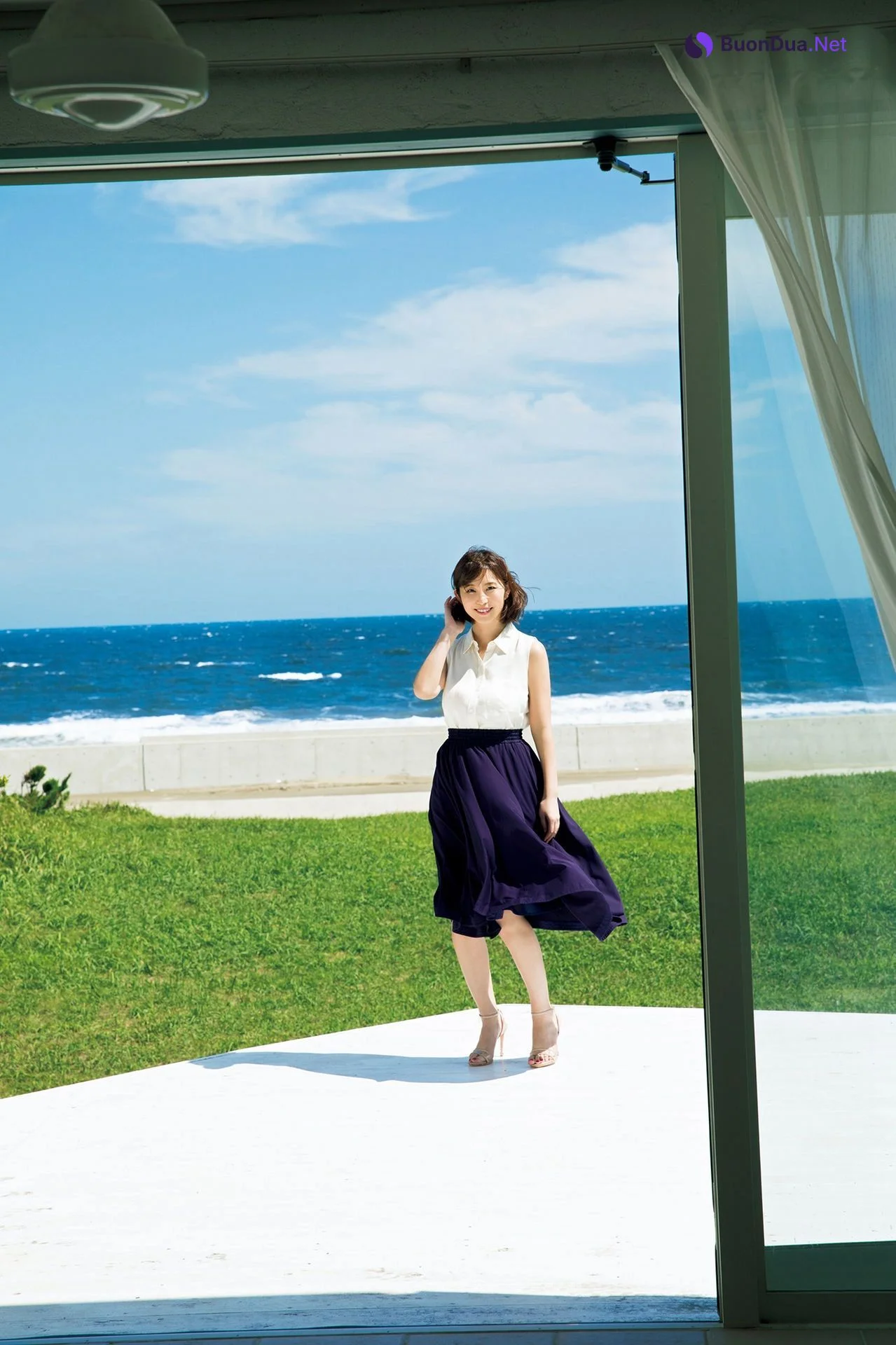 Misumi Shiochi 塩地美澄, ＦＲＩＤＡＹデジタル写真集 「日本一のフェロモン美女アナと官能トリップ」 Set.01 - 照片 10