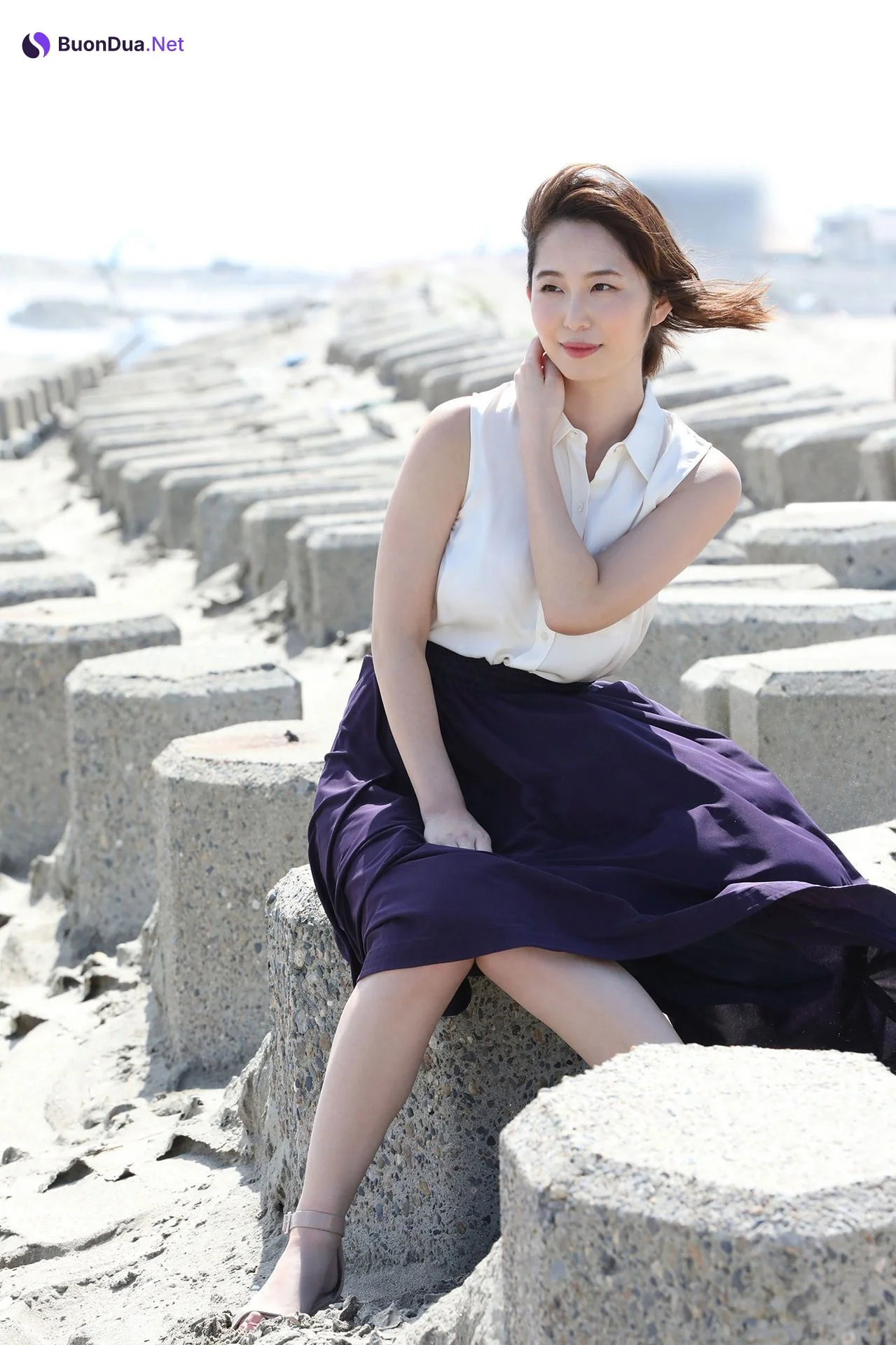 Misumi Shiochi 塩地美澄, ＦＲＩＤＡＹデジタル写真集 「日本一のフェロモン美女アナと官能トリップ」 Set.01 - 照片 5