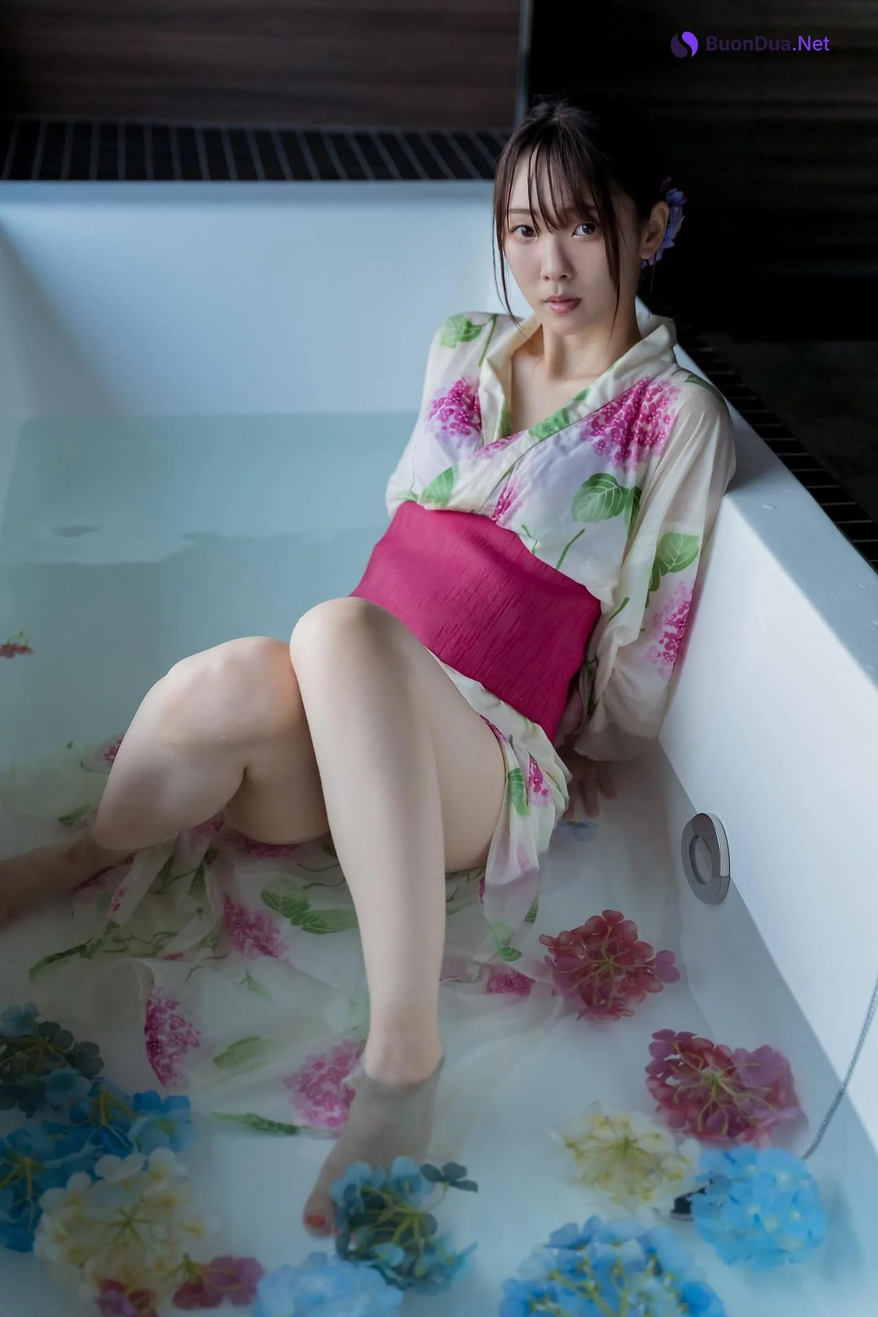 Mitsuki Goronzoku ゴロン族美月, フェチグラビア写真集 「Translucent」 Set.03 - Photo 13