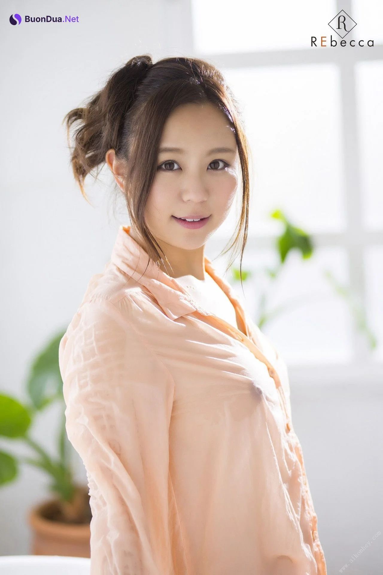 Mitsuki Kamiya 神谷充希, REbecca デジタル写真集 小麦肌はセンシティブ！ Set.01 - รูปภาพ 2