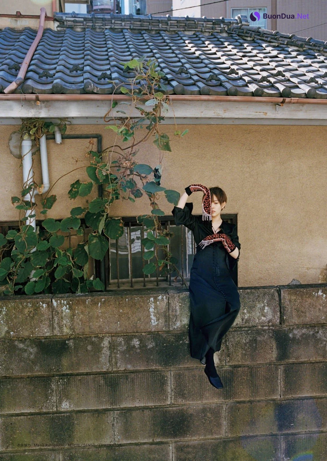 Mitsuki Takahata 高畑充希, Shukan Bunshun 2021.02.03 (週刊文春 2021年2月3日号) - Photo 2